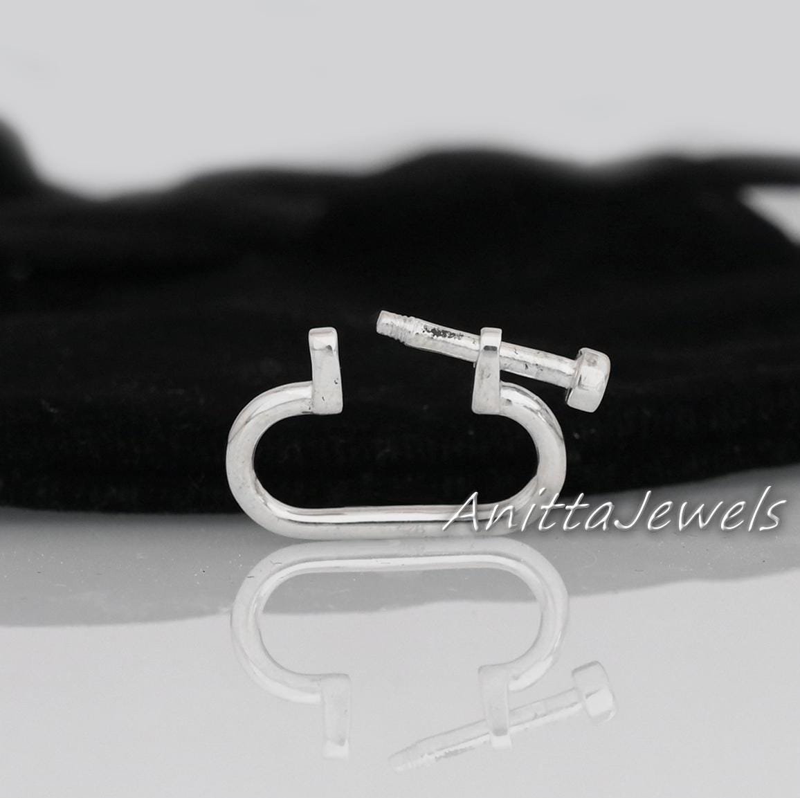 14K Gold Shackle Lock: Handmade Connector Pendant (20MM) - View 5 - Anitta Jewels | SKU: etsy_945229845 14K Gold Shackle Lock: Handmade Connector Pendant (20MM) - View 5 - Anitta Jewels | SKU: etsy_945229845