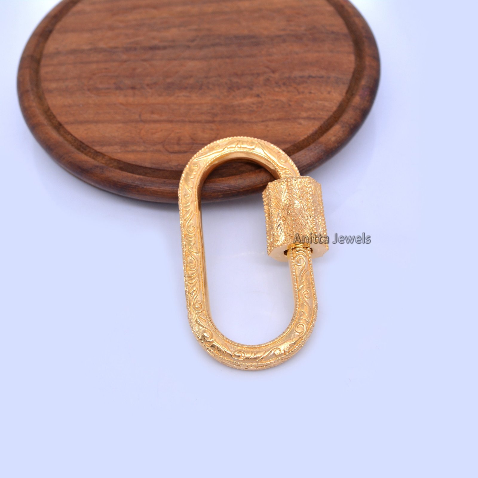 925 Silver Engraved Carabiner Lock: Handmade Designer Pendant - View 6 - Anitta Jewels | SKU: etsy_905734624 925 Silver Engraved Carabiner Lock: Handmade Designer Pendant - View 6 - Anitta Jewels | SKU: etsy_905734624