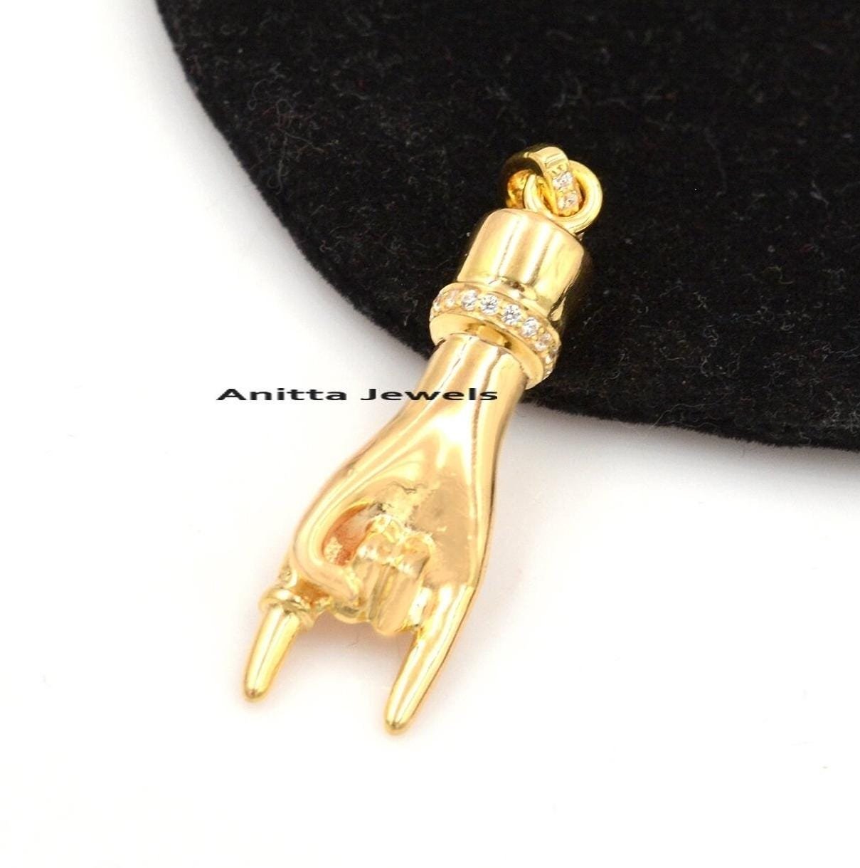 9k Gold Turquoise Figa Hand Pendant: Gemstone Amulet - View 2 - Anitta Jewels | SKU: etsy_960895245 9k Gold Turquoise Figa Hand Pendant: Gemstone Amulet - View 2 - Anitta Jewels | SKU: etsy_960895245