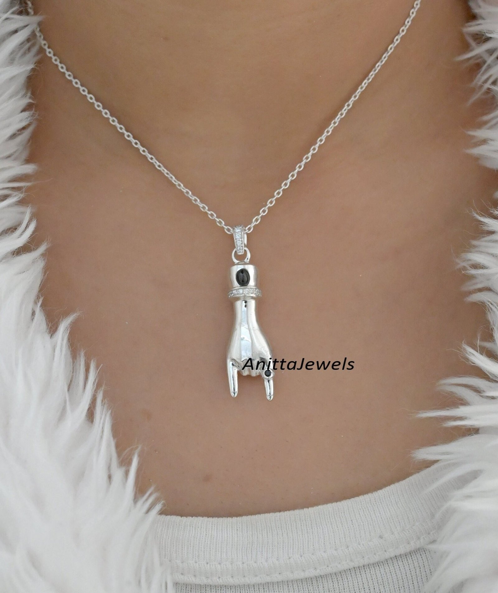 9k Gold Turquoise Figa Hand Pendant: Gemstone Amulet - View 3 - Anitta Jewels | SKU: etsy_960895245 9k Gold Turquoise Figa Hand Pendant: Gemstone Amulet - View 3 - Anitta Jewels | SKU: etsy_960895245