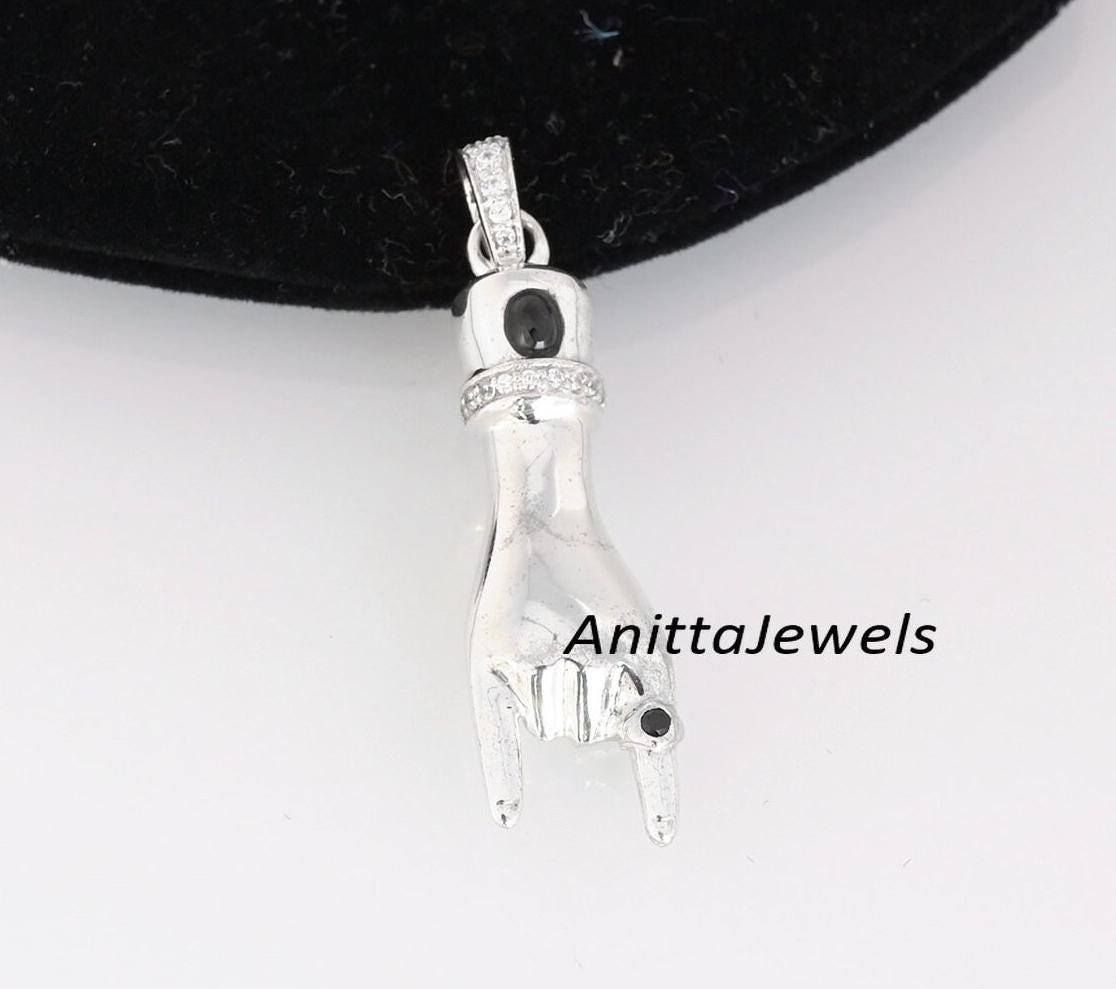9k Gold Turquoise Figa Hand Pendant: Gemstone Amulet - View 4 - Anitta Jewels | SKU: etsy_960895245 9k Gold Turquoise Figa Hand Pendant: Gemstone Amulet - View 4 - Anitta Jewels | SKU: etsy_960895245