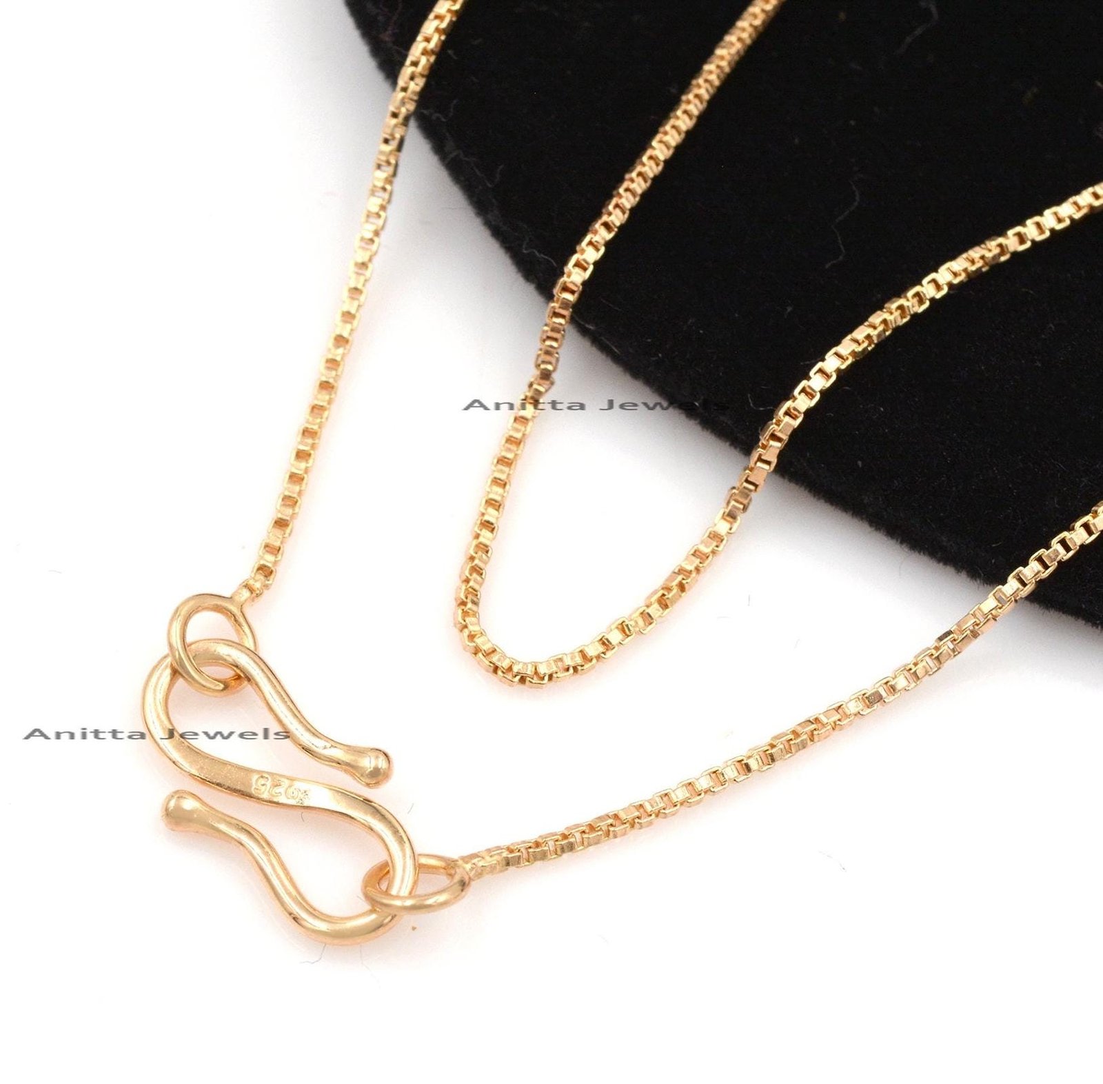 Handmade 925 Silver Carabiner Box Chain Necklace: Padlock Connector - Anitta Jewels | SKU: etsy_1000200469 Handmade 925 Silver Carabiner Box Chain Necklace: Padlock Connector - Anitta Jewels | SKU: etsy_1000200469