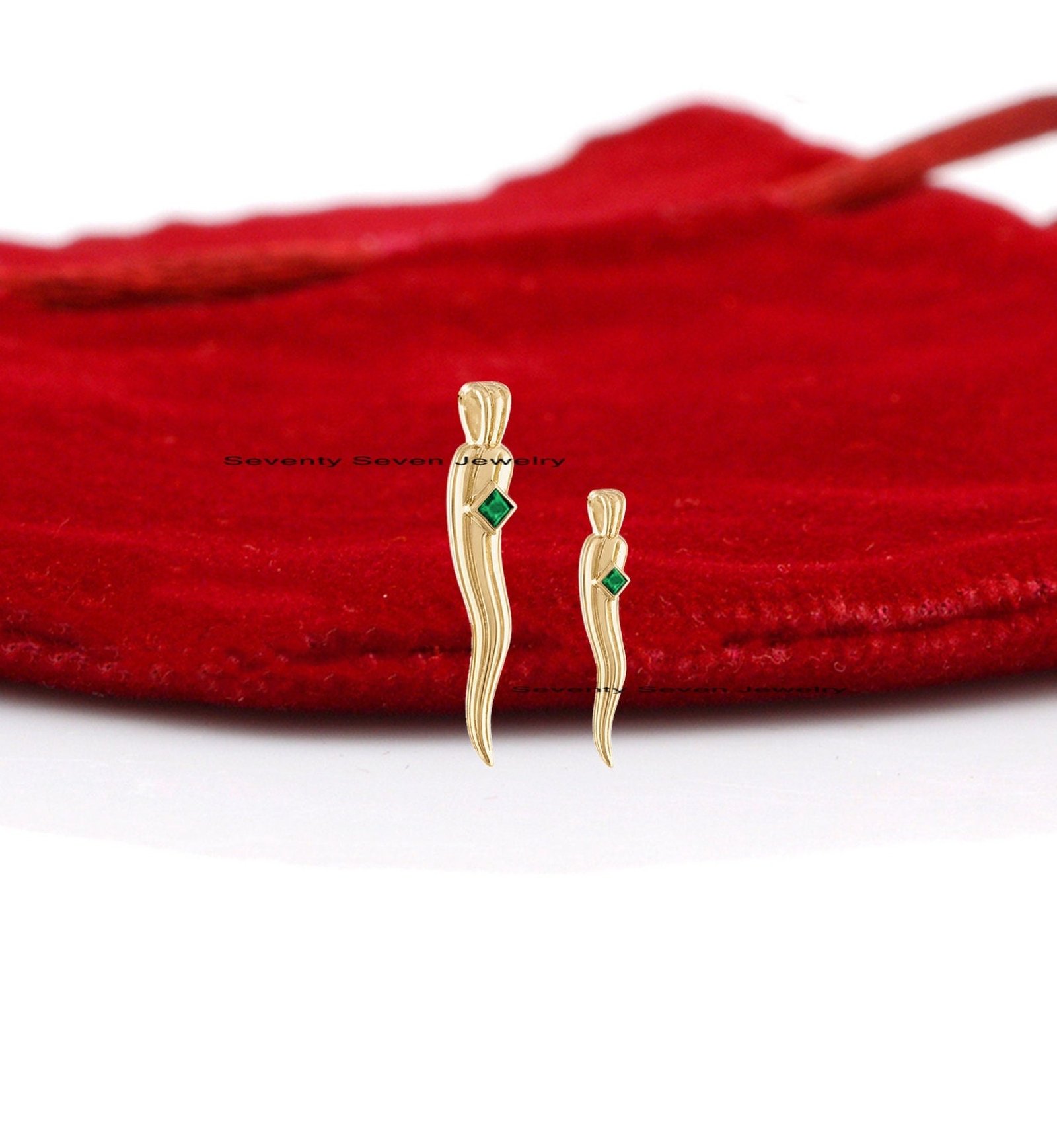 14k Gold Cornicello Horn Pendant: Italian Diamond Amulet - View 5 - Seventy Seven Jewelry | SKU: SSMJP1336-14KYGDI-2026 14k Gold Cornicello Horn Pendant: Italian Diamond Amulet - View 5 - Seventy Seven Jewelry | SKU: SSMJP1336-14KYGDI-2026