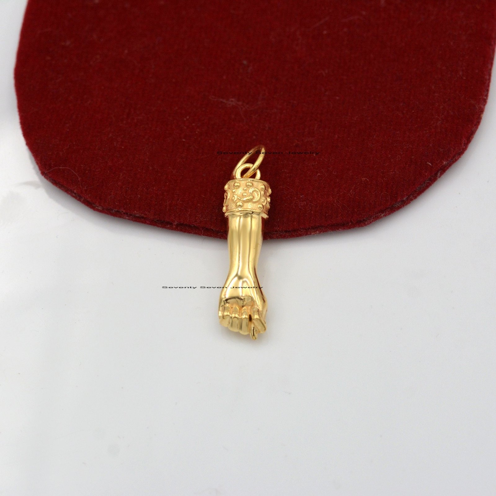 925 Silver Figa Hand Pendant: Good Luck Protection Charm - View 4 - Seventy Seven Jewelry | SKU: SSMJP52-SLYG-2026 925 Silver Figa Hand Pendant: Good Luck Protection Charm - View 4 - Seventy Seven Jewelry | SKU: SSMJP52-SLYG-2026