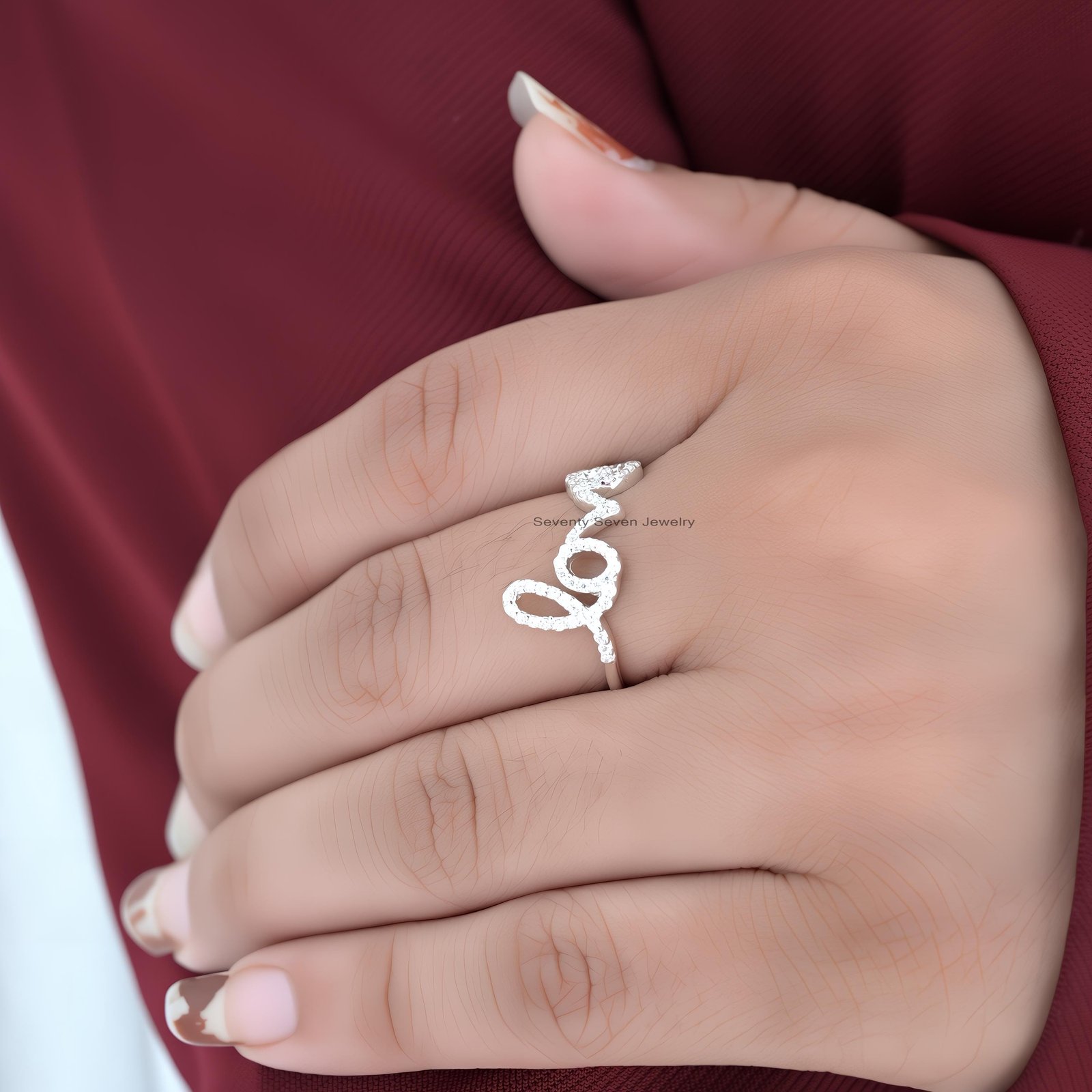 925 Silver Love Band: Minimalist Diamond Ring - View 4 - Seventy Seven Jewelry | SKU: SSMJR2862-SLYGDI-US-9 925 Silver Love Band: Minimalist Diamond Ring - View 4 - Seventy Seven Jewelry | SKU: SSMJR2862-SLYGDI-US-9