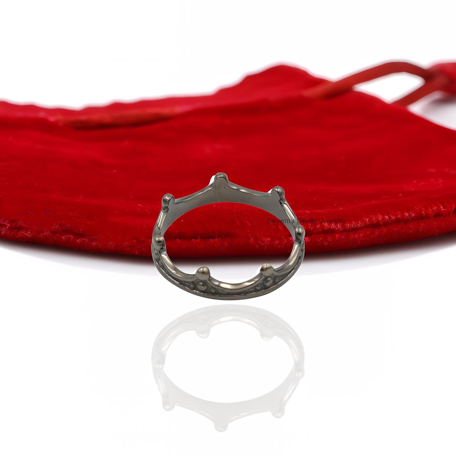 Sterling Silver Crown Ring: Modern Princess Band - View 4 - Seventy Seven Jewelry | SKU: SSMJR427-SLYG-2026 Sterling Silver Crown Ring: Modern Princess Band - View 4 - Seventy Seven Jewelry | SKU: SSMJR427-SLYG-2026