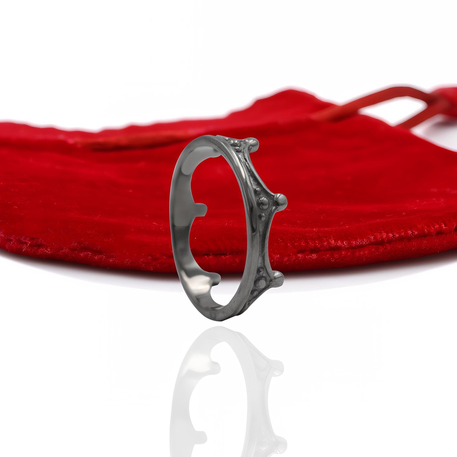 Sterling Silver Crown Ring: Modern Princess Band - View 5 - Seventy Seven Jewelry | SKU: SSMJR427-SLYG-2026 Sterling Silver Crown Ring: Modern Princess Band - View 5 - Seventy Seven Jewelry | SKU: SSMJR427-SLYG-2026