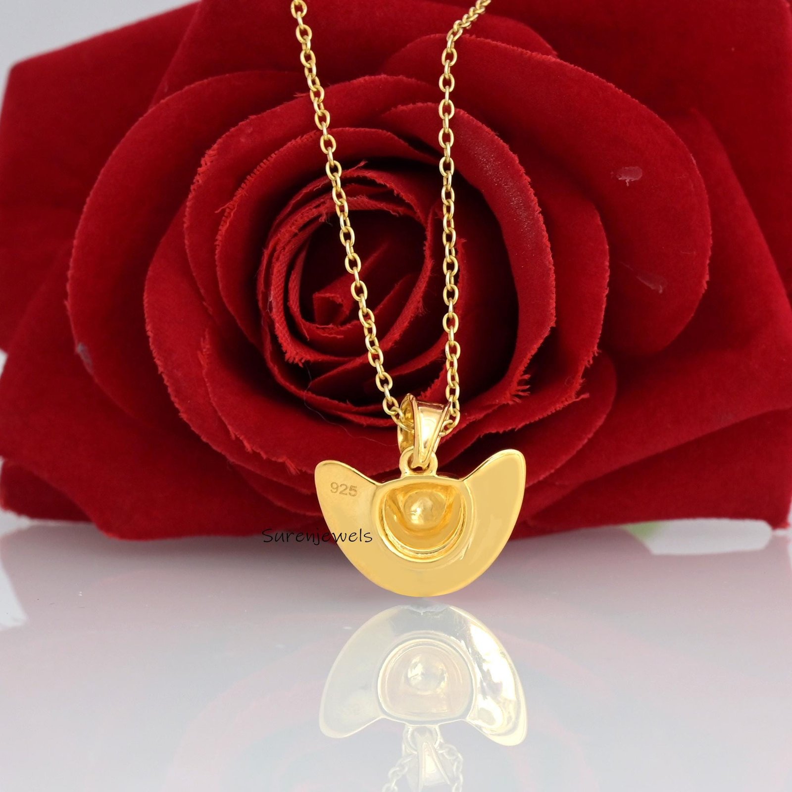 14k Gold 3D Cowboy Hat Charm Pendant (20mm) - View 3 - Suren Jewels | SKU: SJP3371 14k Gold 3D Cowboy Hat Charm Pendant (20mm) - View 3 - Suren Jewels | SKU: SJP3371