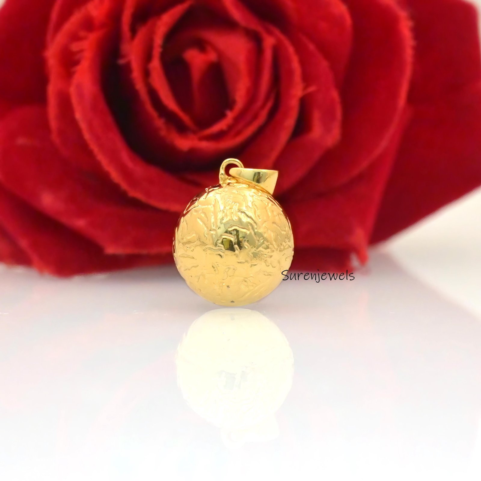 14k Gold Bird Pendant: Gemstone Chick, Designer Animal Jewelry - View 6 - Suren Jewels | SKU: sjp4487,sjp4688 14k Gold Bird Pendant: Gemstone Chick, Designer Animal Jewelry - View 6 - Suren Jewels | SKU: sjp4487,sjp4688