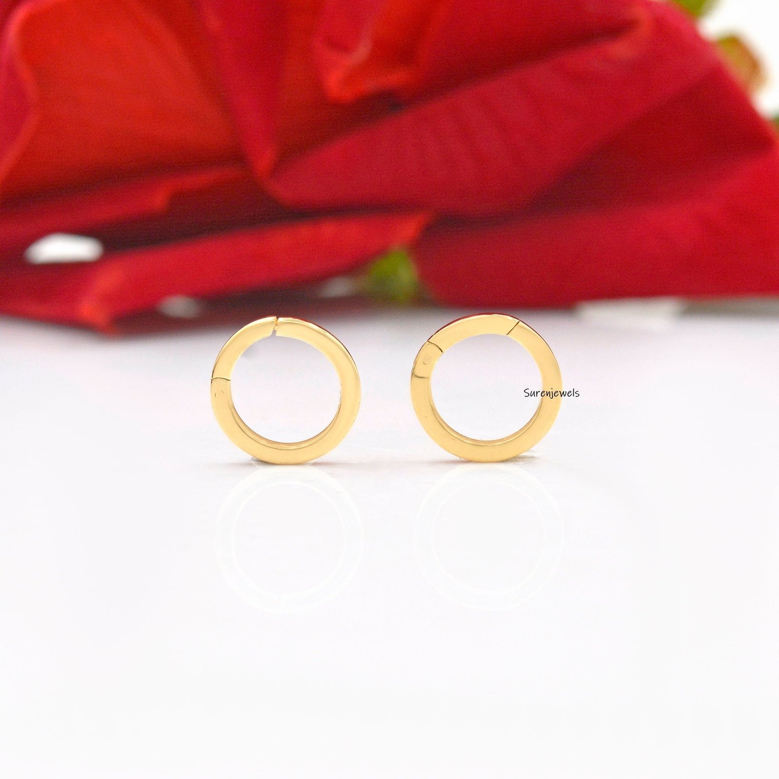 14K Gold Charm Enhancer, Multi-Link Charm Holder - View 5 - Suren Jewels | SKU: SJP570-SLYG-10M 14K Gold Charm Enhancer, Multi-Link Charm Holder - View 5 - Suren Jewels | SKU: SJP570-SLYG-10M