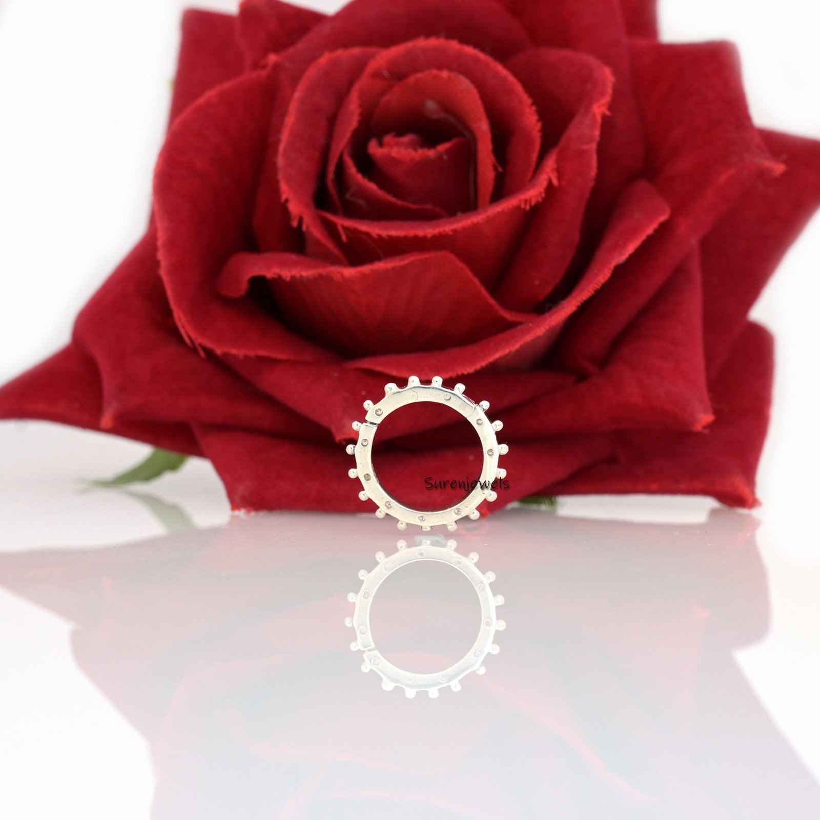 14K Gold Circle Charm Enhancer: Round Ball Link Clasp - View 5 - Suren Jewels | SKU: SJP1516 14K Gold Circle Charm Enhancer: Round Ball Link Clasp - View 5 - Suren Jewels | SKU: SJP1516