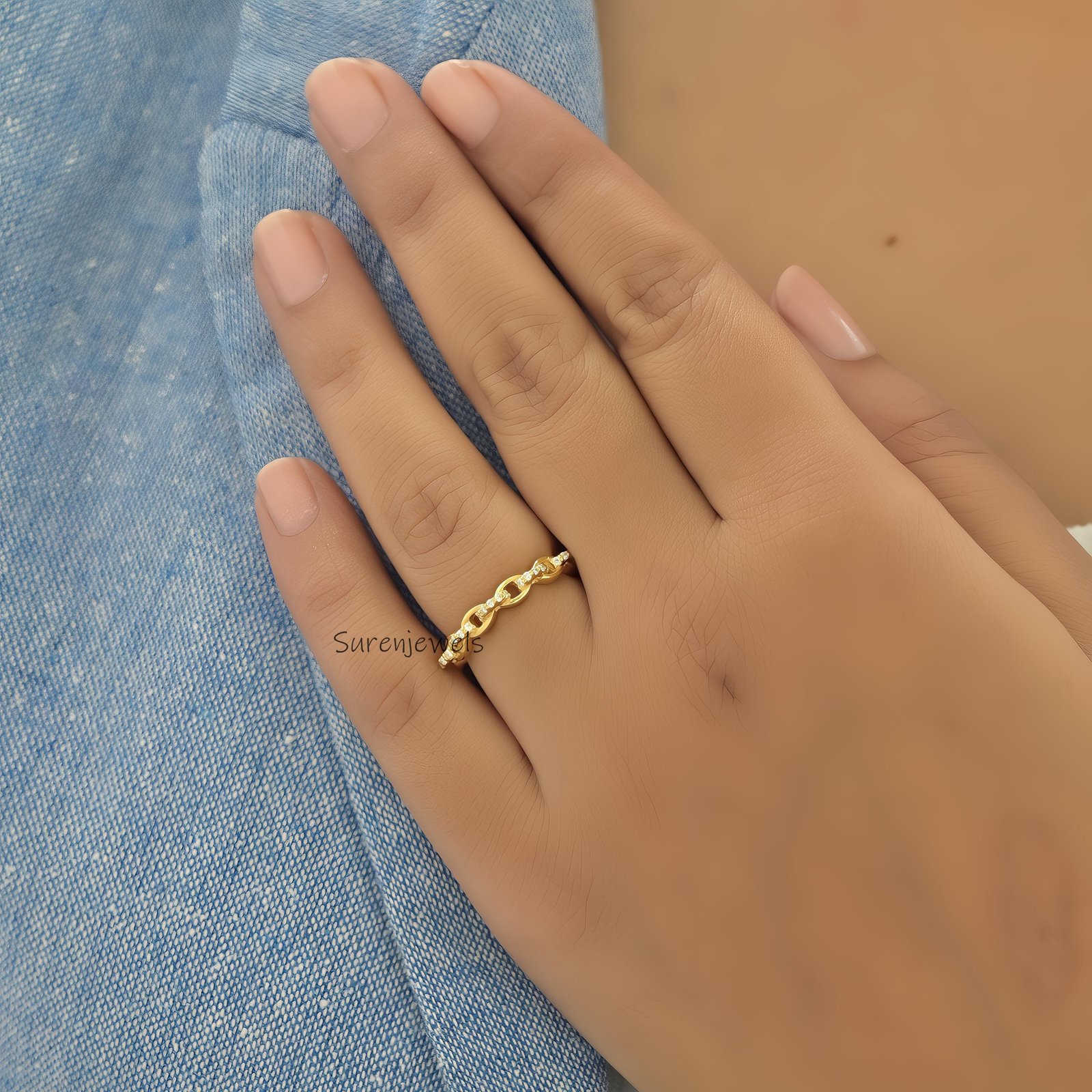 14K Gold Diamond Chain Link Ring, Solid Gold - View 3 - Suren Jewels | SKU: SJR2657 14K Gold Diamond Chain Link Ring, Solid Gold - View 3 - Suren Jewels | SKU: SJR2657