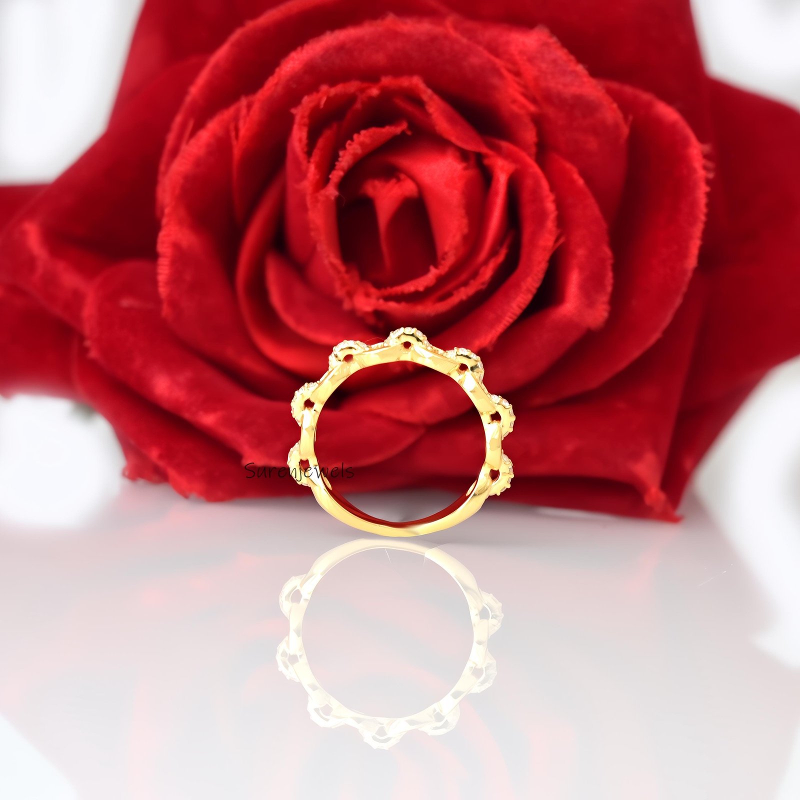 14K Gold Diamond Chain Link Ring, Solid Gold - View 7 - Suren Jewels | SKU: SJR2657 14K Gold Diamond Chain Link Ring, Solid Gold - View 7 - Suren Jewels | SKU: SJR2657