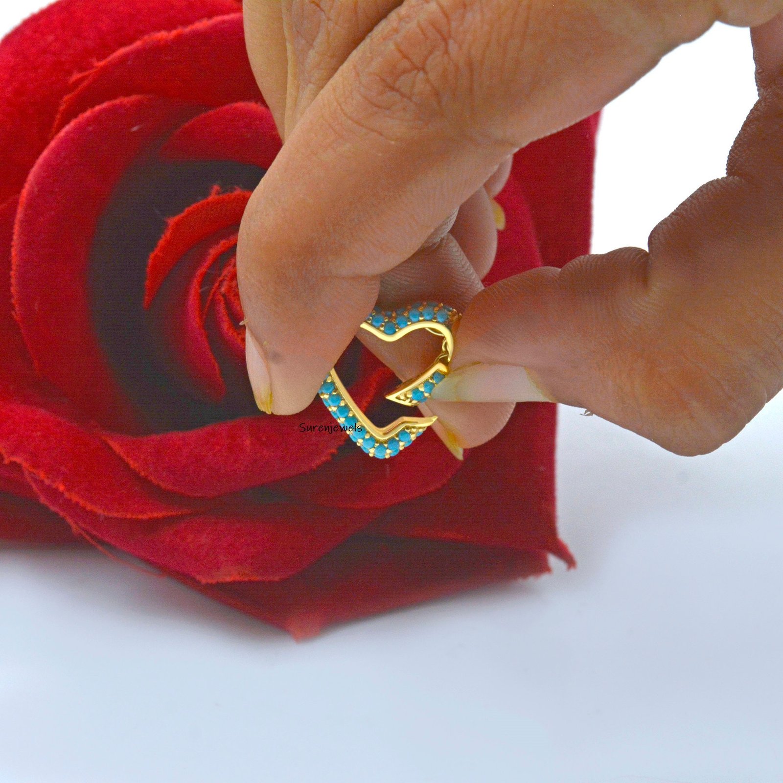 14K Gold Diamond Heart Charm Holder: Enhancer Lock - View 3 - Suren Jewels | SKU: SJP1182-SLYGTQ 14K Gold Diamond Heart Charm Holder: Enhancer Lock - View 3 - Suren Jewels | SKU: SJP1182-SLYGTQ