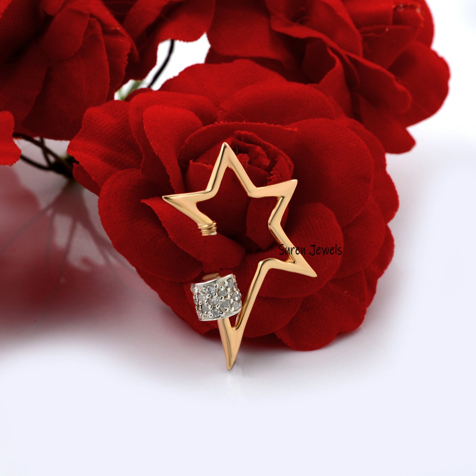 14K Gold Diamond Star Carabiner Lock: Solid Gold Charm - Suren Jewels | SKU: SJC20-14KWGYGDI 14K Gold Diamond Star Carabiner Lock: Solid Gold Charm - Suren Jewels | SKU: SJC20-14KWGYGDI