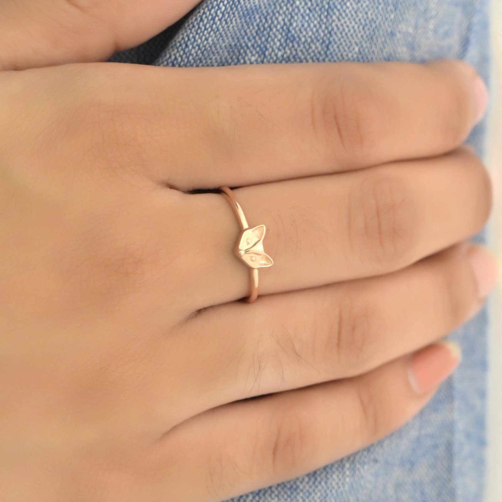 14k Gold Fox Ring: Dainty Animal Jewelry - View 7 - Suren Jewels | SKU: SJR2930-SLRG-US-7 14k Gold Fox Ring: Dainty Animal Jewelry - View 7 - Suren Jewels | SKU: SJR2930-SLRG-US-7