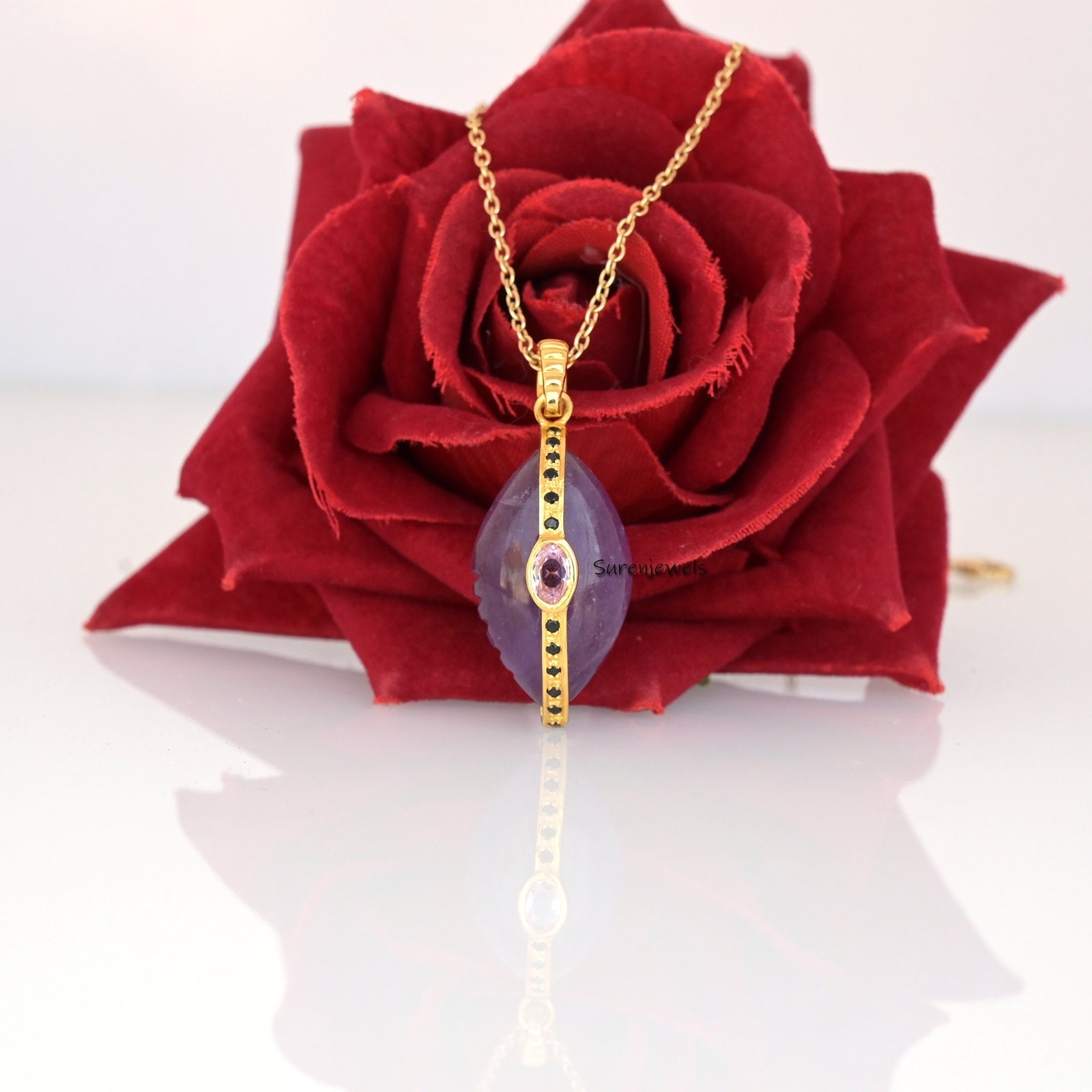 14k Gold Gemstone Cowrie Shell Pendant: Black Spinel & CZ - View 4 - Suren Jewels | SKU: SJP1790-SLYGBOCZPBS 14k Gold Gemstone Cowrie Shell Pendant: Black Spinel & CZ - View 4 - Suren Jewels | SKU: SJP1790-SLYGBOCZPBS