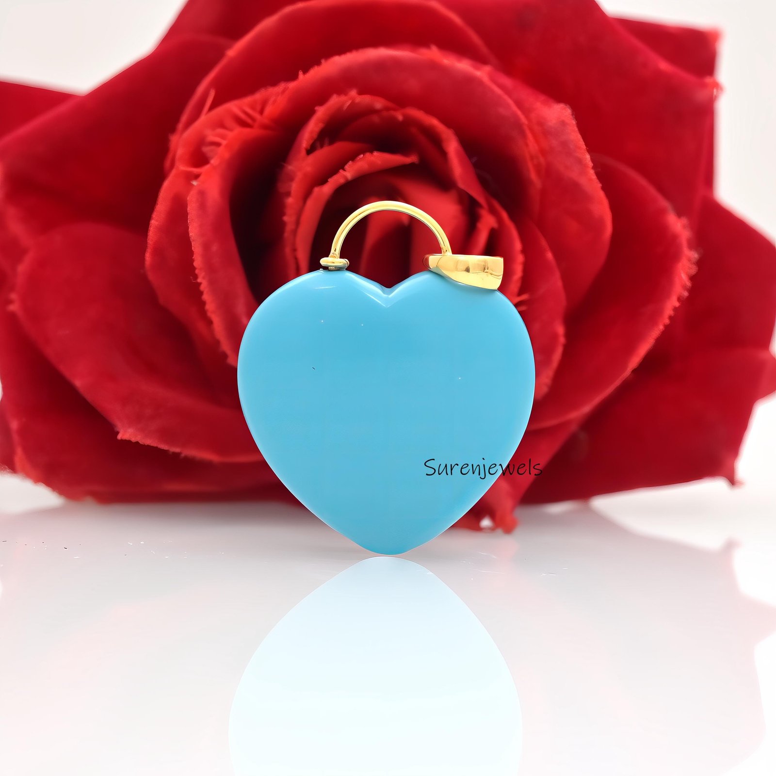 14k Gold Gemstone Heart Padlock Pendant, Carved Heart Lock - View 4 - Suren Jewels | SKU: SJP4685-SLYGTQMG-35M 14k Gold Gemstone Heart Padlock Pendant, Carved Heart Lock - View 4 - Suren Jewels | SKU: SJP4685-SLYGTQMG-35M