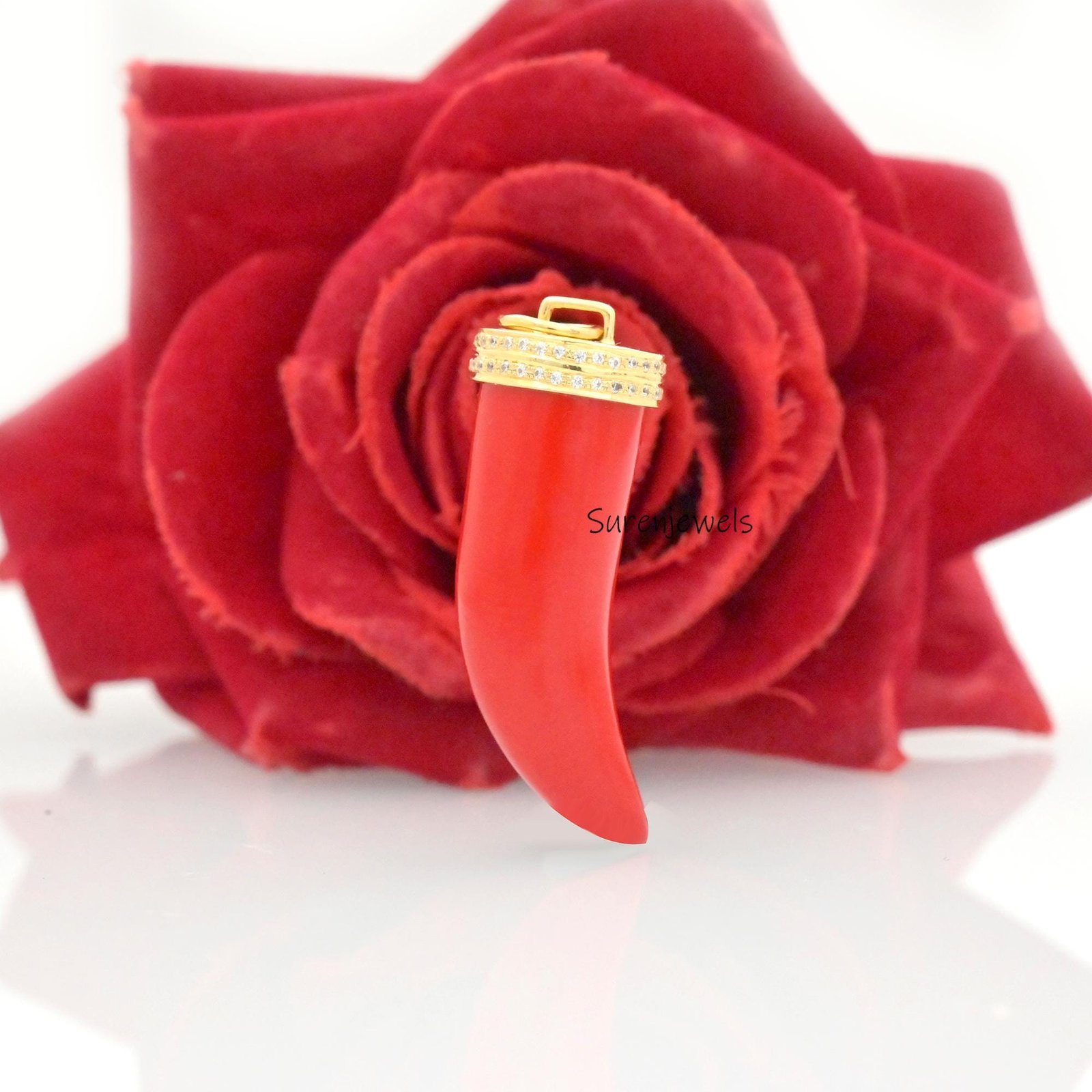 14K Gold Gemstone Horn Pendant: Handmade Italian Cornicello Charm - Suren Jewels | SKU: SJP1330-SLYGBODI-25 M 14K Gold Gemstone Horn Pendant: Handmade Italian Cornicello Charm - Suren Jewels | SKU: SJP1330-SLYGBODI-25 M