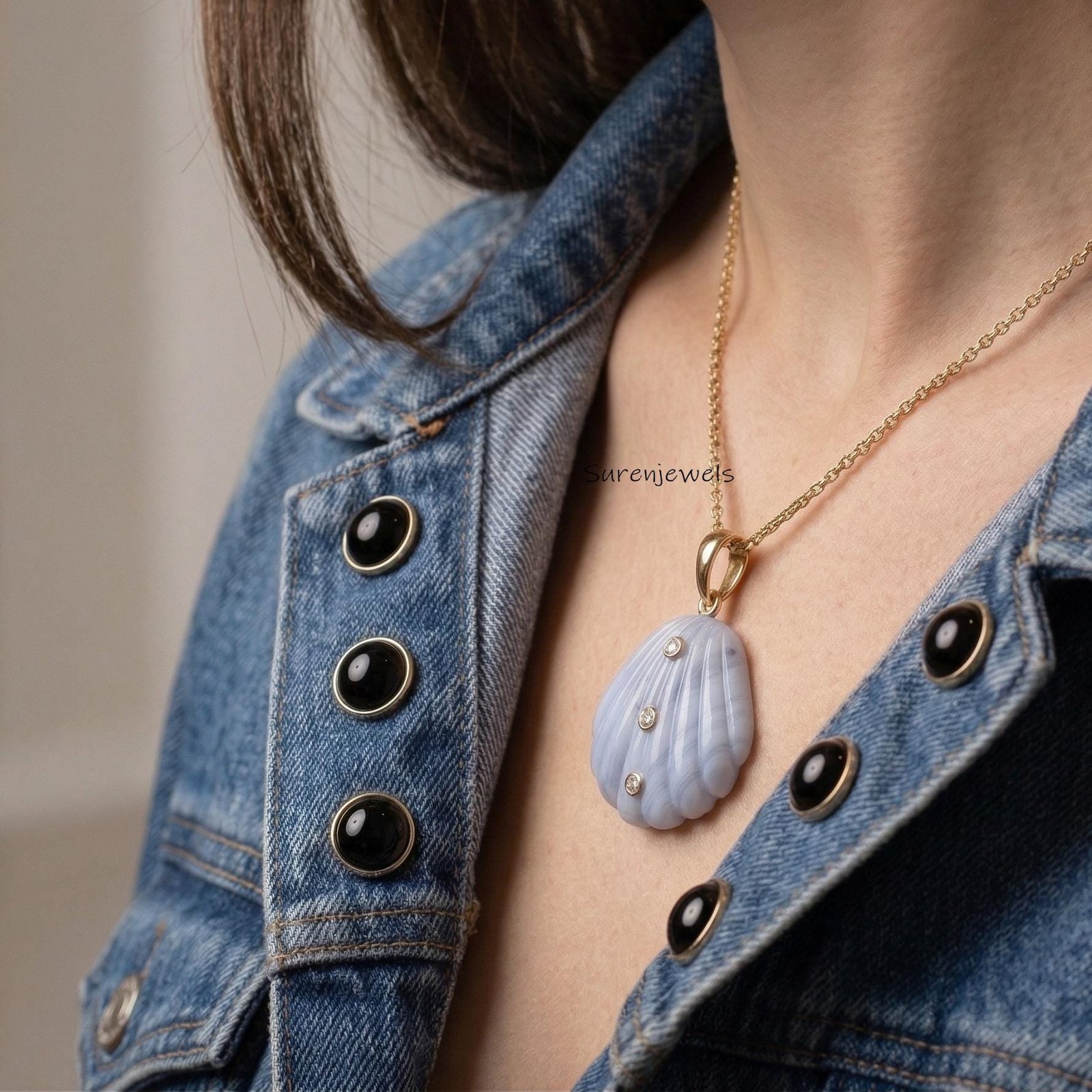 14k Gold Gemstone Scallop Shell Pendant, Hand Carved Jewelry - View 3 - Suren Jewels | SKU: SJP 14k Gold Gemstone Scallop Shell Pendant, Hand Carved Jewelry - View 3 - Suren Jewels | SKU: SJP