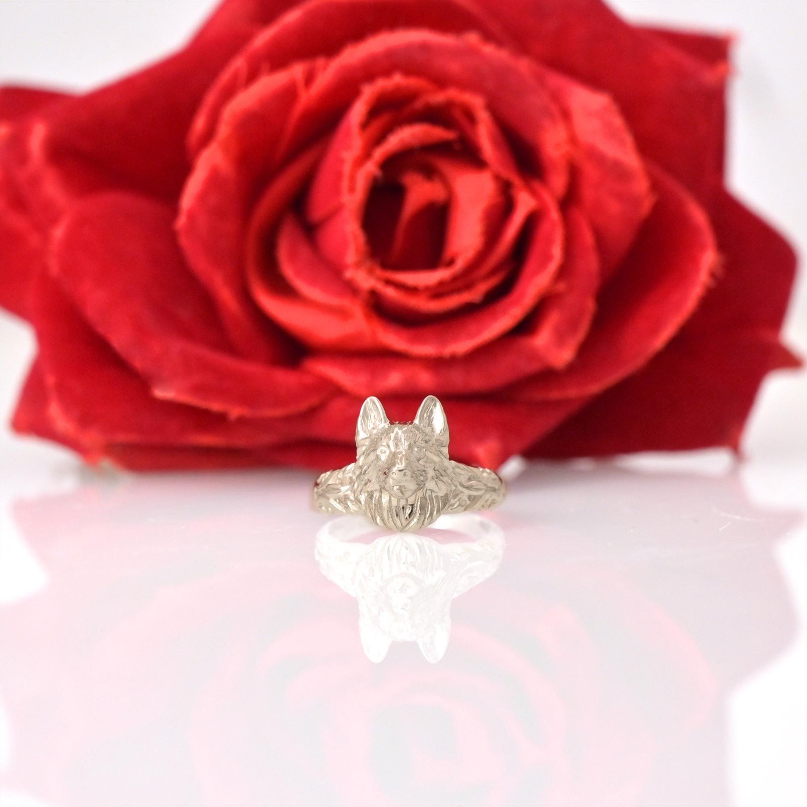 14k Gold German Shepherd Ring, Dainty Dog Jewelry - View 2 - Suren Jewels | SKU: SJR3201-SLWG-US-6 14k Gold German Shepherd Ring, Dainty Dog Jewelry - View 2 - Suren Jewels | SKU: SJR3201-SLWG-US-6