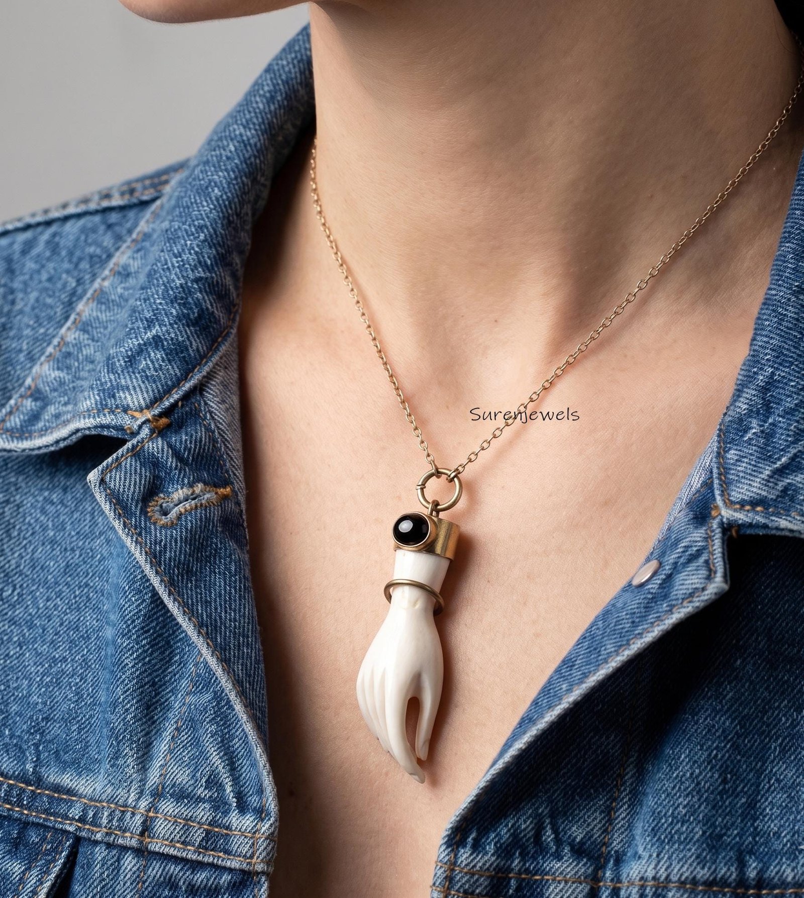 14k Gold hand Carved Gemstone Figa Hand Pendant - View 3 - Suren Jewels | SKU: SJP 14k Gold hand Carved Gemstone Figa Hand Pendant - View 3 - Suren Jewels | SKU: SJP