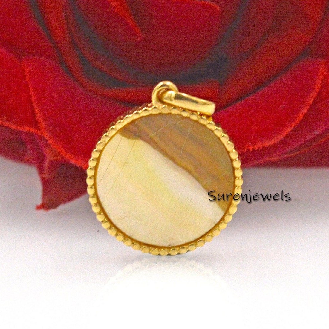 14k Gold Hand Carved Gemstone Flower Pendant Jewelry - View 2 - Suren Jewels | SKU: SJP1646-SLYGMOPOCZ 14k Gold Hand Carved Gemstone Flower Pendant Jewelry - View 2 - Suren Jewels | SKU: SJP1646-SLYGMOPOCZ