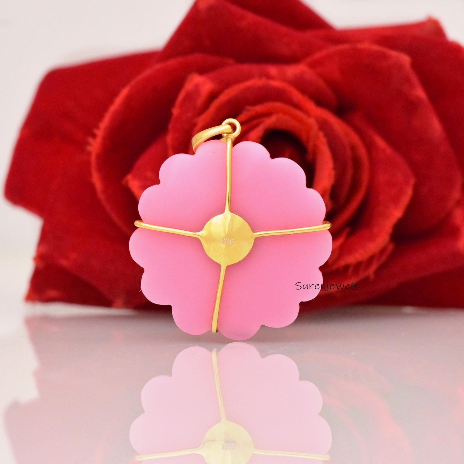 14K Gold Hand Carved Gemstone Flower Pendant - View 3 - Suren Jewels | SKU: SJP6038-SLYGRQBT-30M 14K Gold Hand Carved Gemstone Flower Pendant - View 3 - Suren Jewels | SKU: SJP6038-SLYGRQBT-30M