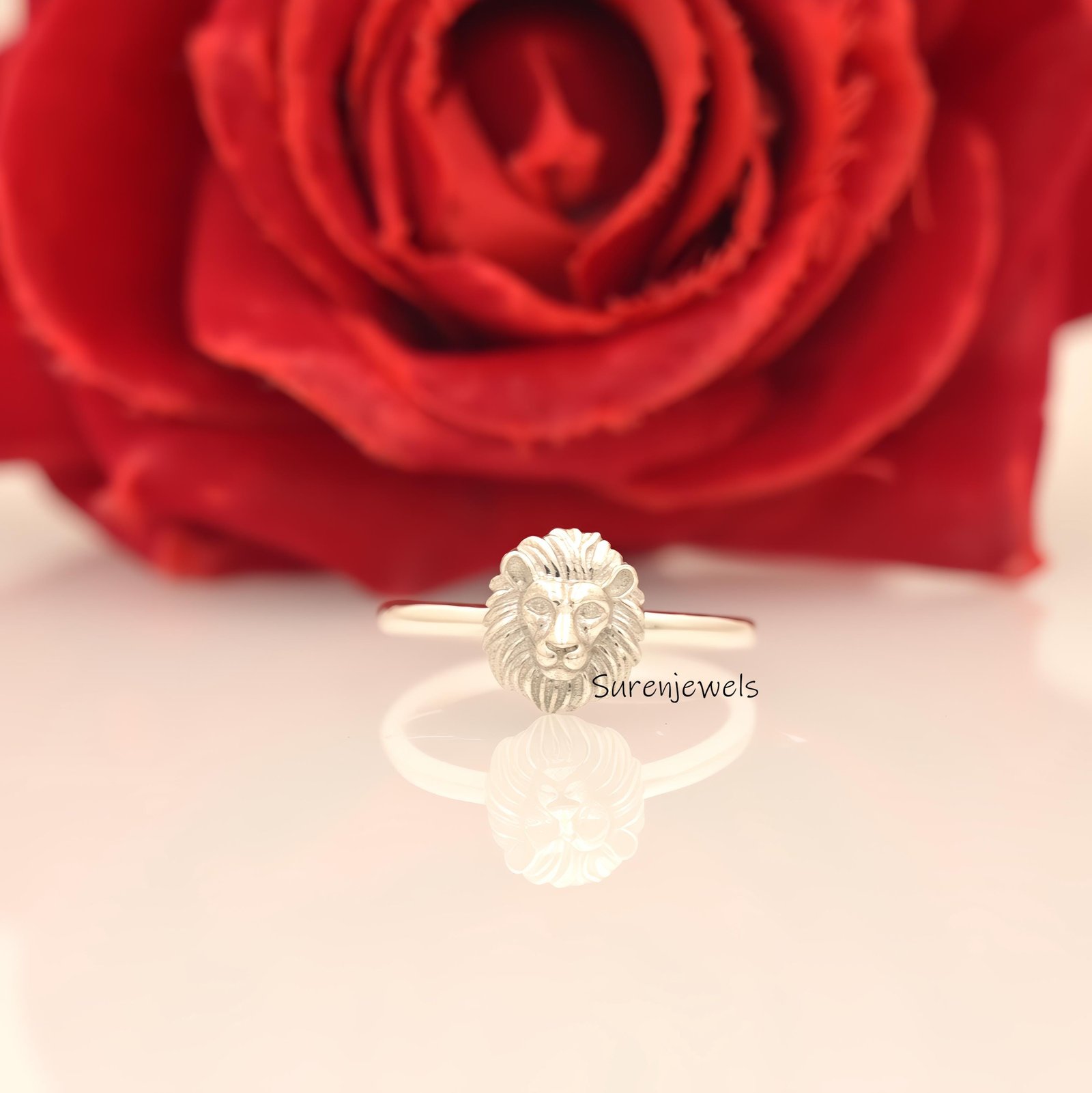 14k Gold Lion Head Ring: Dainty Animal Jewelry - View 4 - Suren Jewels | SKU: SJR2923 14k Gold Lion Head Ring: Dainty Animal Jewelry - View 4 - Suren Jewels | SKU: SJR2923