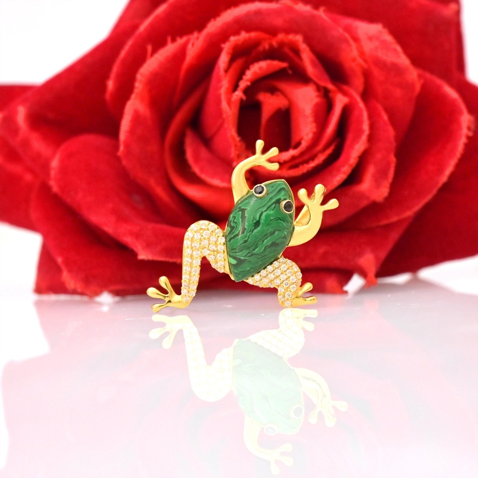 14K Gold Malachite Frog Pendant: Hand Carved Animal Jewelry - View 3 - Suren Jewels | SKU: SJP1415-SLYGMKBKCZWCZ 14K Gold Malachite Frog Pendant: Hand Carved Animal Jewelry - View 3 - Suren Jewels | SKU: SJP1415-SLYGMKBKCZWCZ
