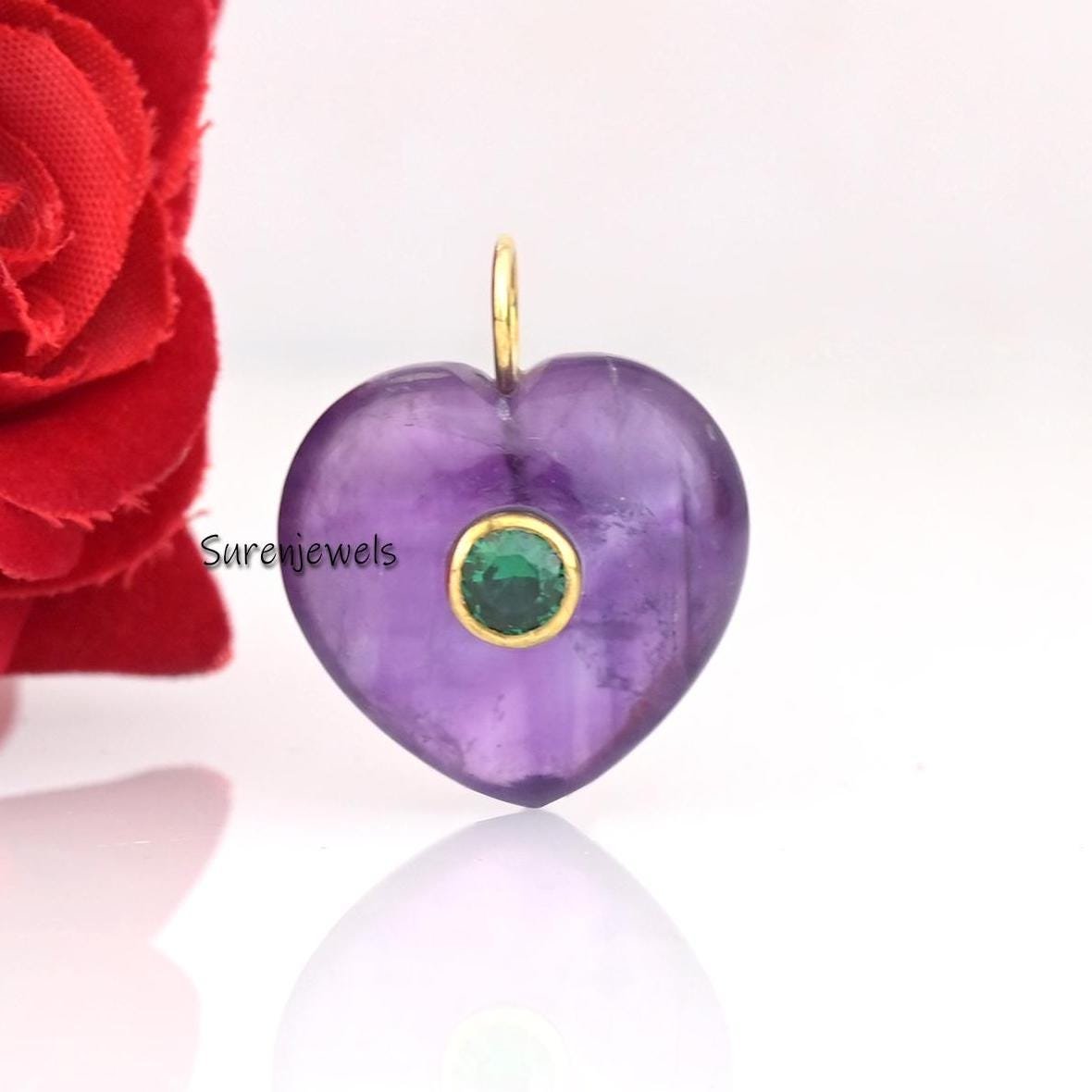 14K Gold Malachite Heart Pendant: Gemstone Charm (25 MM) - Suren Jewels | SKU: SJP2882 14K Gold Malachite Heart Pendant: Gemstone Charm (25 MM) - Suren Jewels | SKU: SJP2882