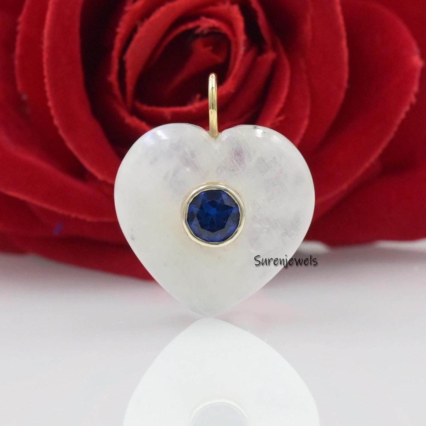 14K Gold Malachite Heart Pendant: Gemstone Charm (25 MM) - View 2 - Suren Jewels | SKU: SJP2882 14K Gold Malachite Heart Pendant: Gemstone Charm (25 MM) - View 2 - Suren Jewels | SKU: SJP2882