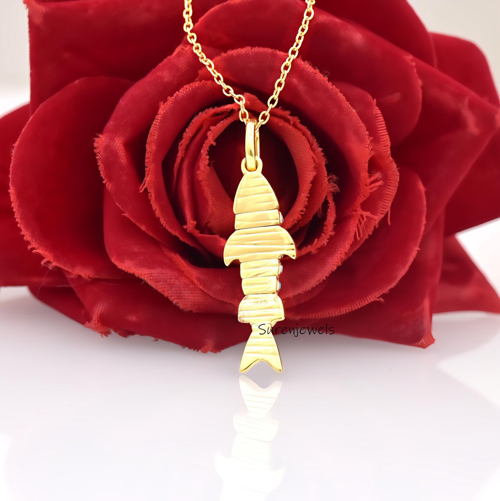 14K Gold Moveable Fish Pendant: Multi Gemstone 3D Charm - View 4 - Suren Jewels | SKU: SJP3342 14K Gold Moveable Fish Pendant: Multi Gemstone 3D Charm - View 4 - Suren Jewels | SKU: SJP3342
