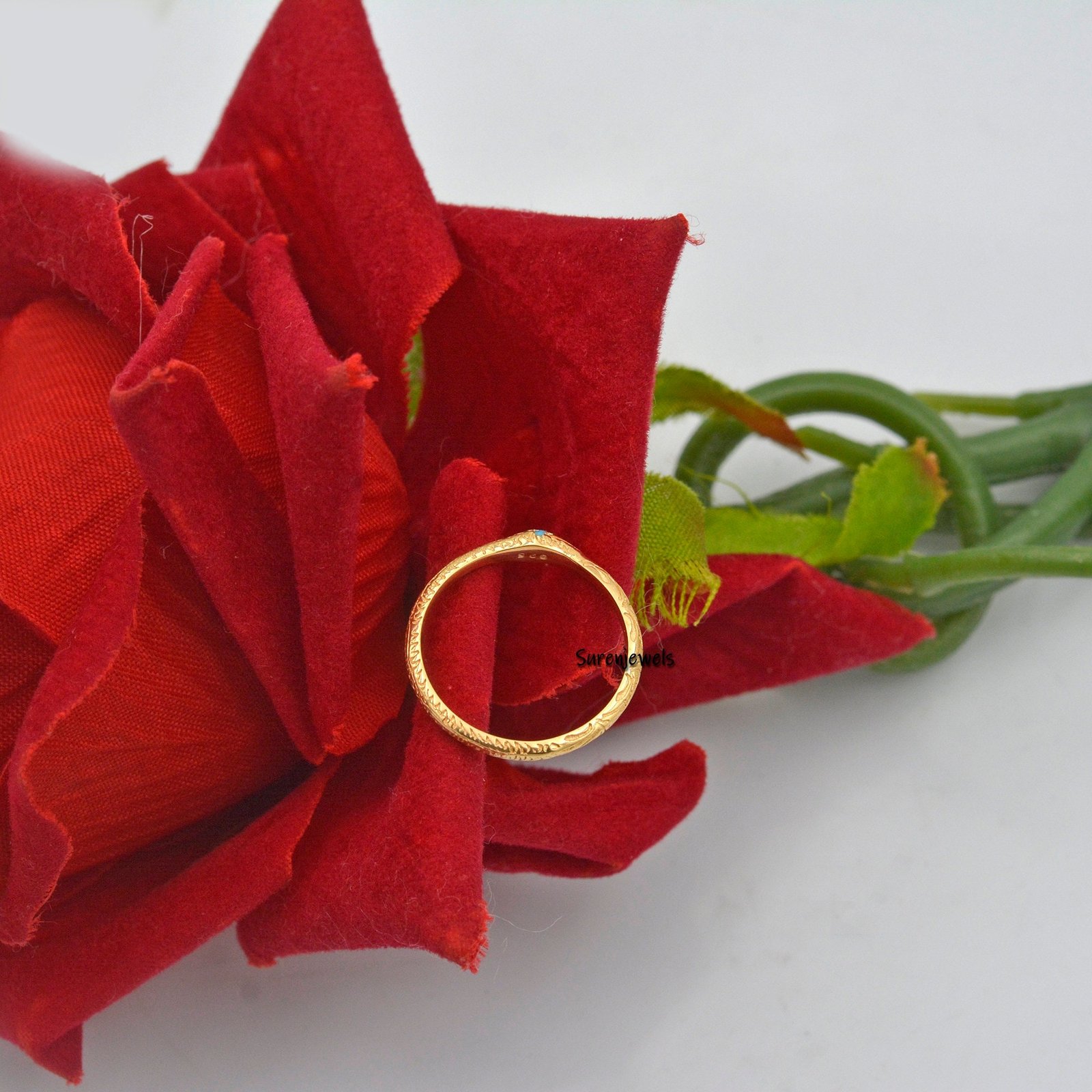 14k Gold Ouroboros Snake Ring: Emerald Accent - View 7 - Suren Jewels | SKU: SJR912-14KYGTQ-US-5 14k Gold Ouroboros Snake Ring: Emerald Accent - View 7 - Suren Jewels | SKU: SJR912-14KYGTQ-US-5