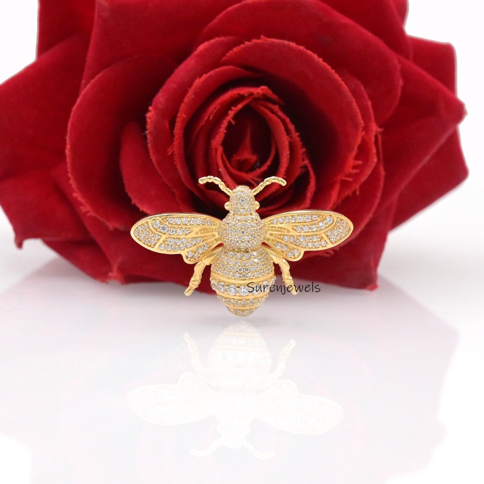 14K Gold Plated Diamond Honey Bee Pendant: Gemstone Silver Charm - View 4 - Suren Jewels | SKU: SJP4673-SLYGYSP-25M,SJP4207-S 14K Gold Plated Diamond Honey Bee Pendant: Gemstone Silver Charm - View 4 - Suren Jewels | SKU: SJP4673-SLYGYSP-25M,SJP4207-S