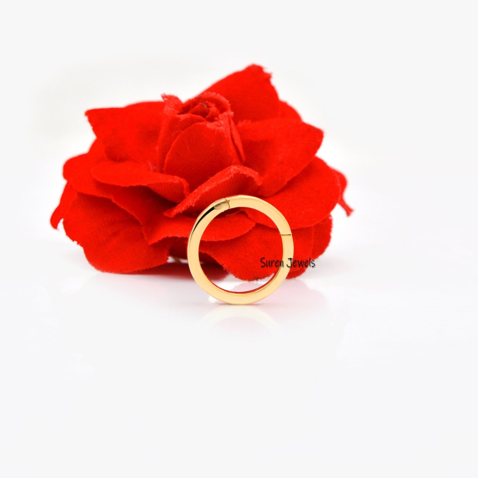 14K Gold Round Charm Holder: Thick Link Circle Enhancer (15x15 mm) - View 3 - Suren Jewels | SKU: SJP447-SLYG-N47-18I 14K Gold Round Charm Holder: Thick Link Circle Enhancer (15x15 mm) - View 3 - Suren Jewels | SKU: SJP447-SLYG-N47-18I