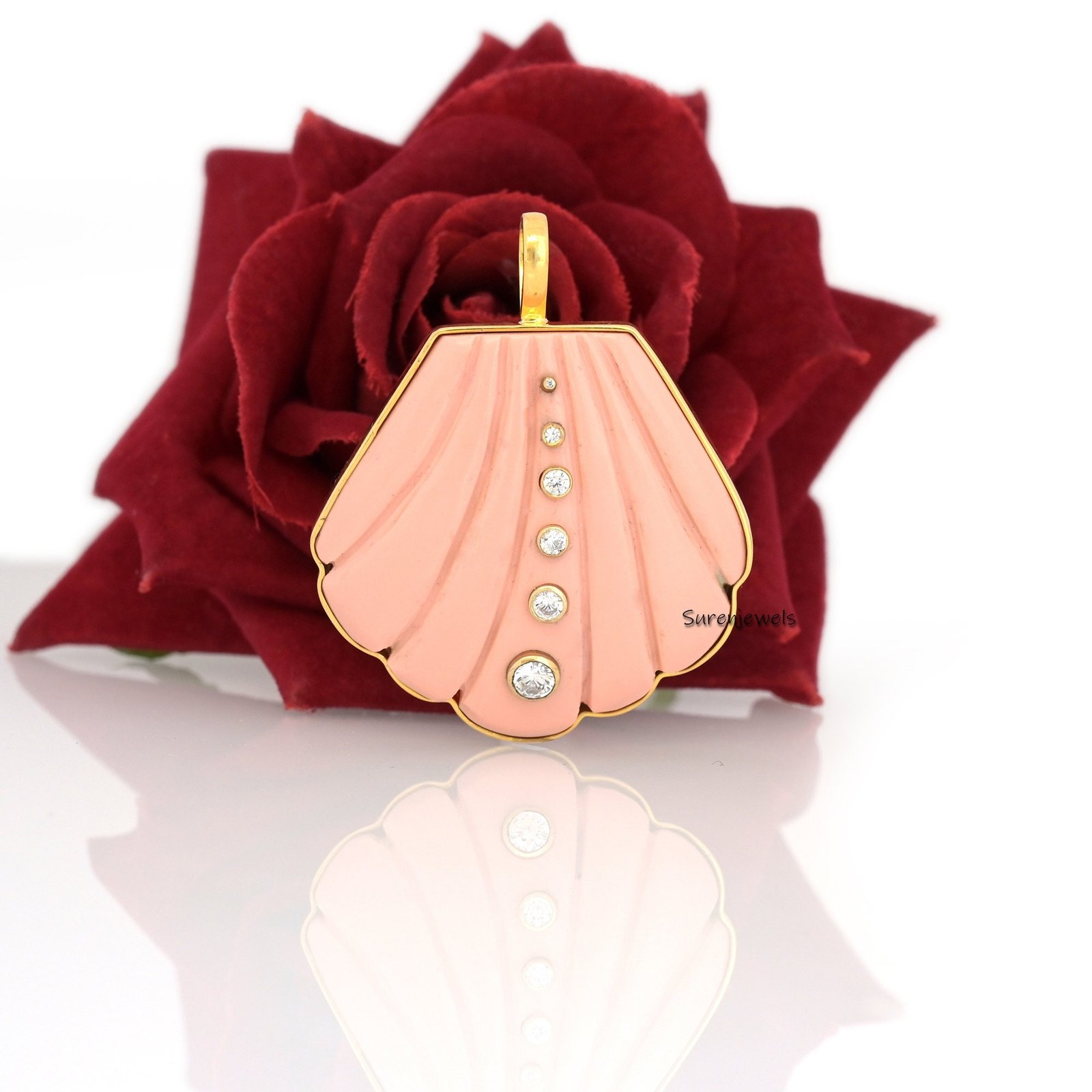 14K Gold Scallop Shell Pendant: Gemstone Beach Jewelry - View 2 - Suren Jewels | SKU: SJP2958-SLYGPOPCZ 14K Gold Scallop Shell Pendant: Gemstone Beach Jewelry - View 2 - Suren Jewels | SKU: SJP2958-SLYGPOPCZ