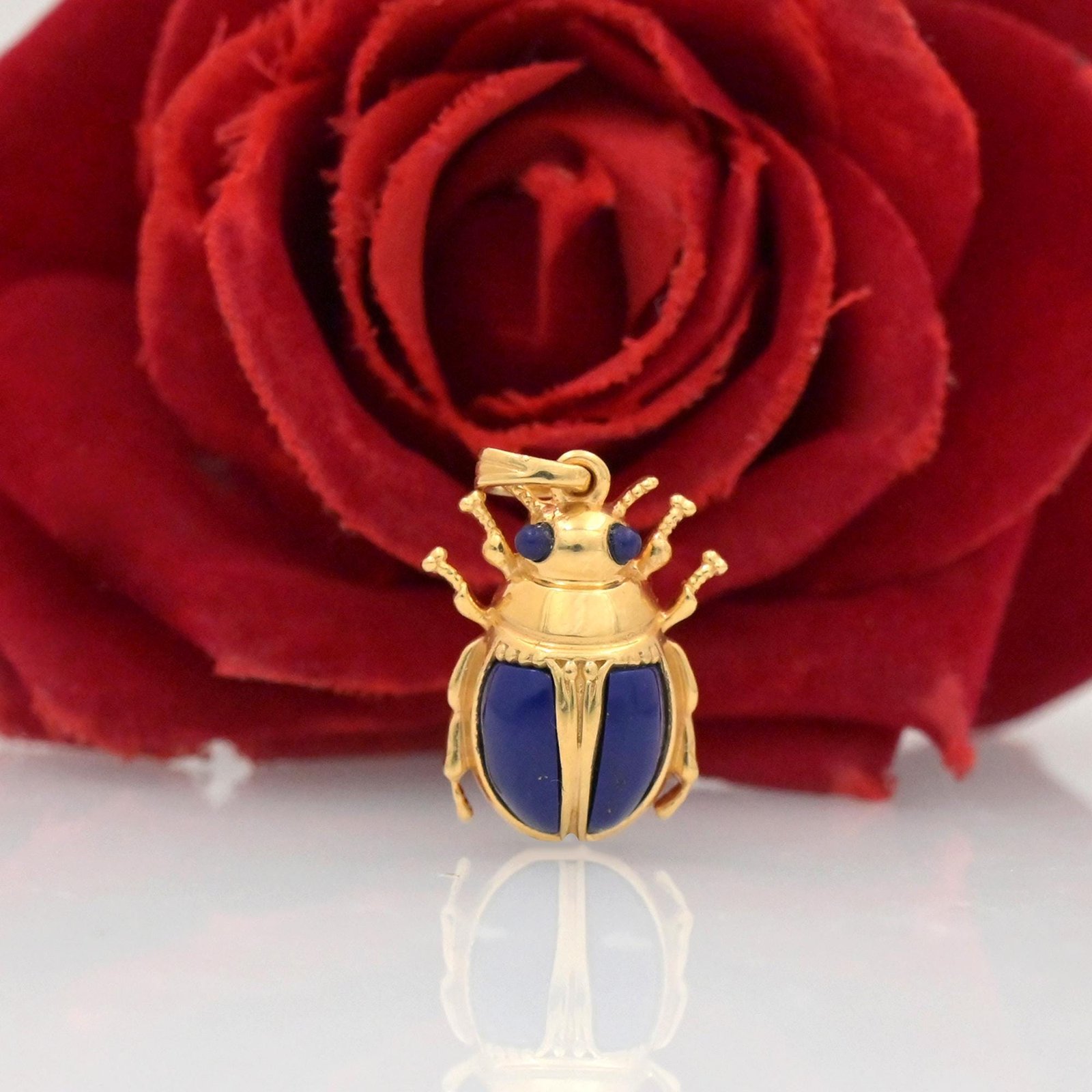 14K Gold Scarab Pendant, Hand Carved Egyptian Beetle Jewelry - View 3 - Suren Jewels | SKU: SJP4574-SLYGAZBKCZ-25M,SJP4961-SL 14K Gold Scarab Pendant, Hand Carved Egyptian Beetle Jewelry - View 3 - Suren Jewels | SKU: SJP4574-SLYGAZBKCZ-25M,SJP4961-SL