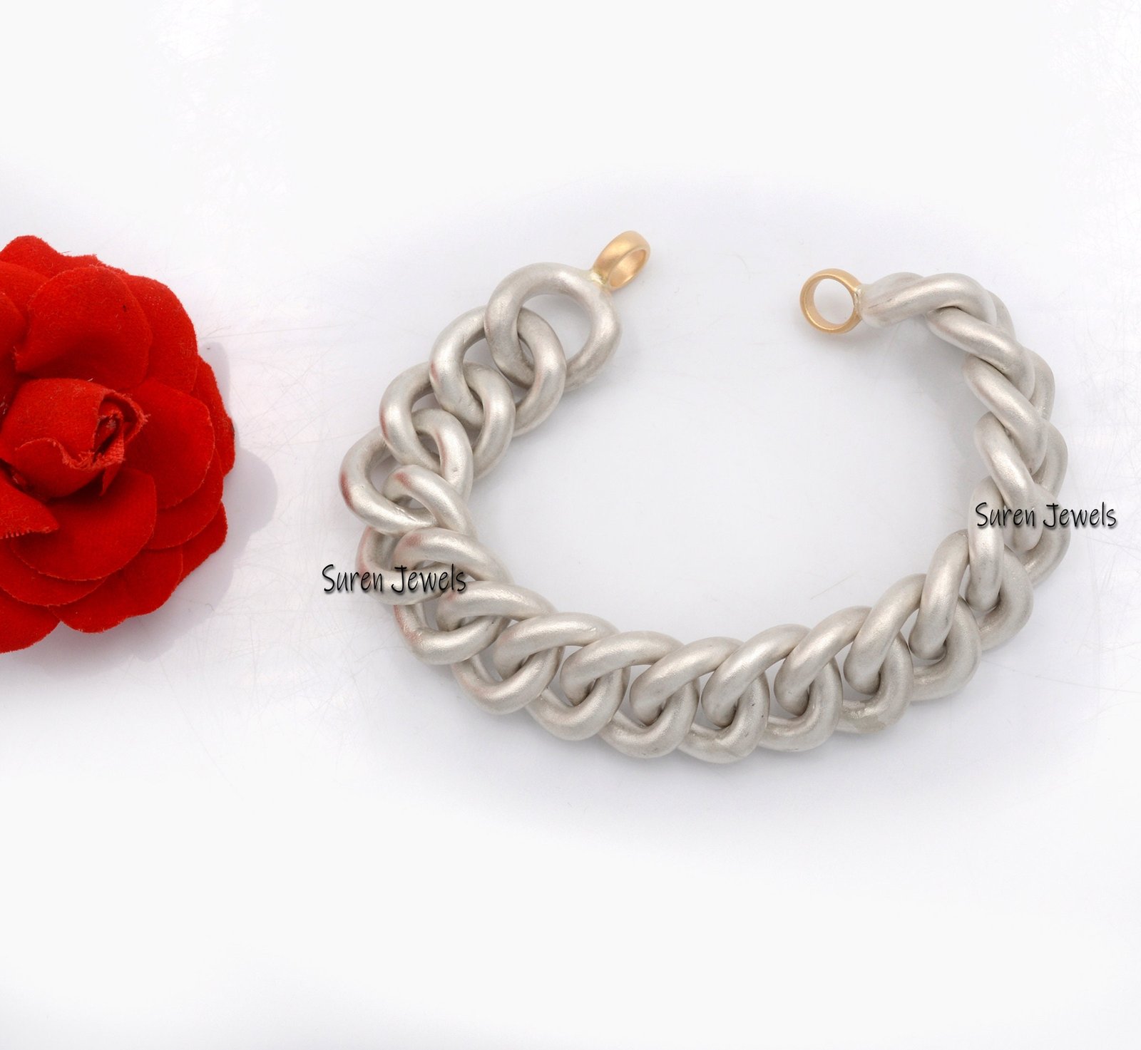14k Solid Gold Carabiner Lock Bracelet: Chunky Curb Chain, White Topaz - View 5 - Suren Jewels | SKU: MJA554-SLWGYGBTTWT-C136 14k Solid Gold Carabiner Lock Bracelet: Chunky Curb Chain, White Topaz - View 5 - Suren Jewels | SKU: MJA554-SLWGYGBTTWT-C136
