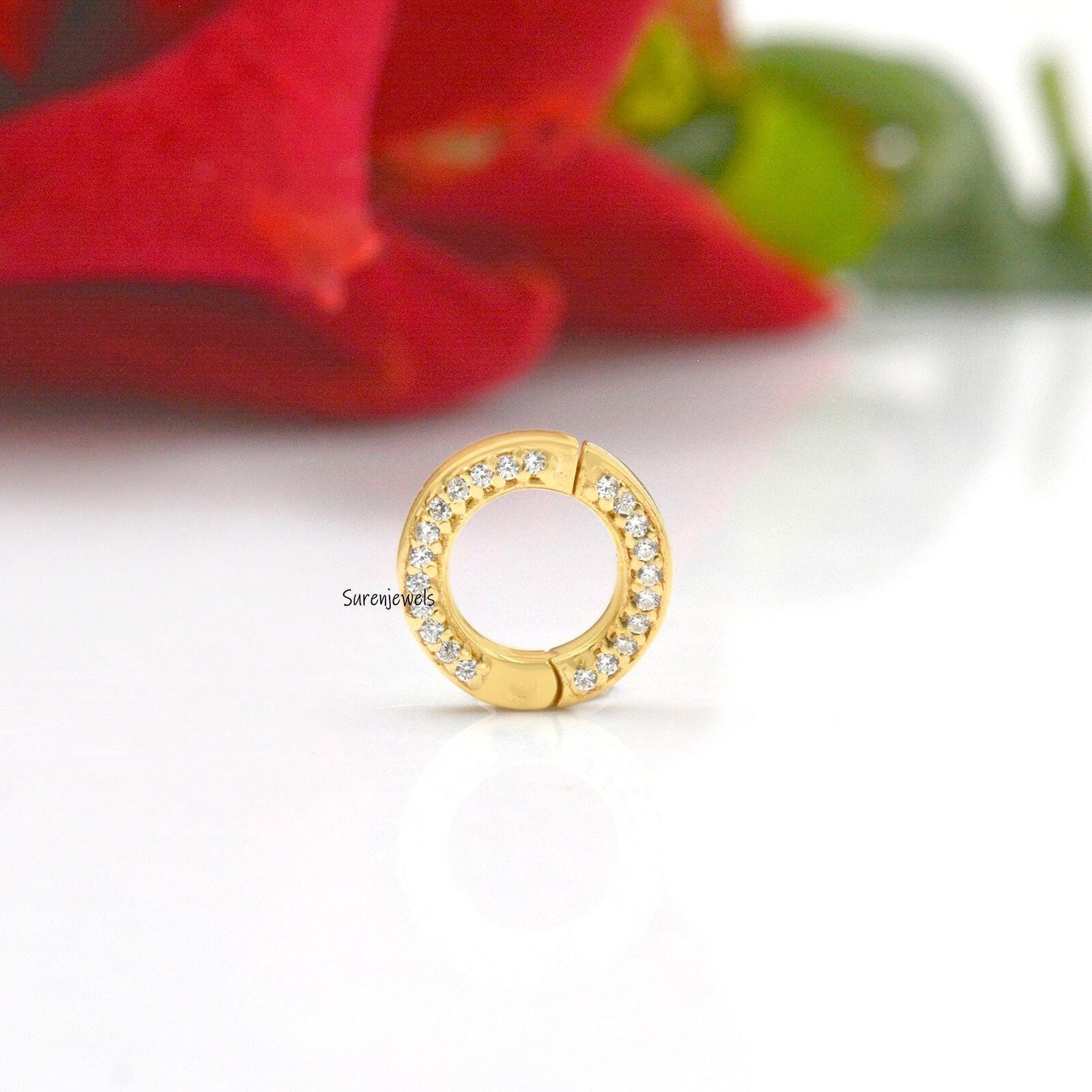 14K Solid Gold Diamond Charm Pendant Lock - Suren Jewels | SKU: SJP1108-SLRHWT-10M 14K Solid Gold Diamond Charm Pendant Lock - Suren Jewels | SKU: SJP1108-SLRHWT-10M