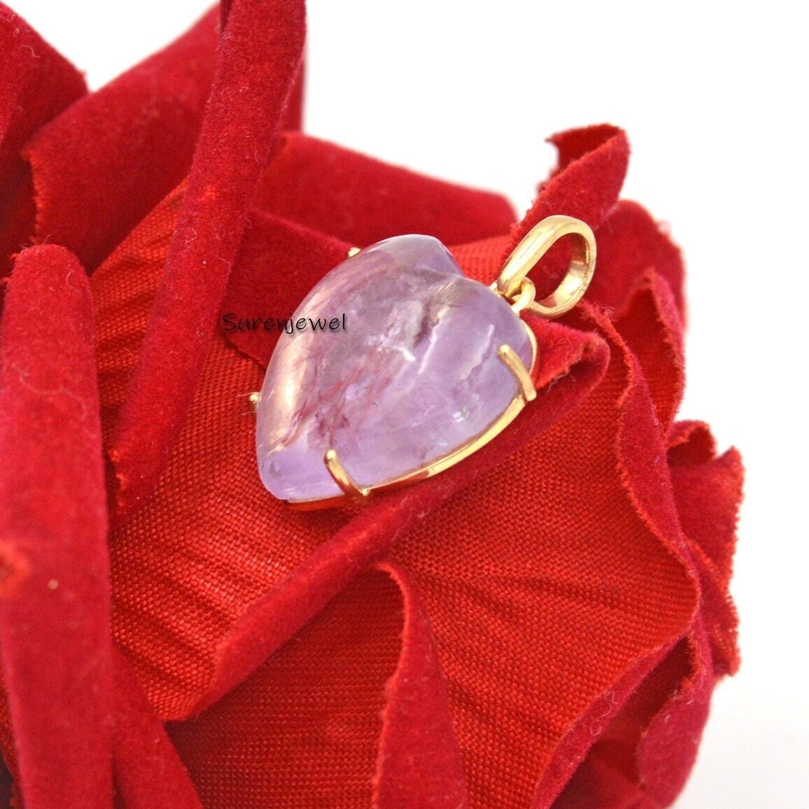 14k Solid Gold Gemstone Heart Pendant: Lapis, Malachite, Onyx, Turquoise - View 3 - Suren Jewels | SKU: SJP1022-SLYGAM-20M 14k Solid Gold Gemstone Heart Pendant: Lapis, Malachite, Onyx, Turquoise - View 3 - Suren Jewels | SKU: SJP1022-SLYGAM-20M