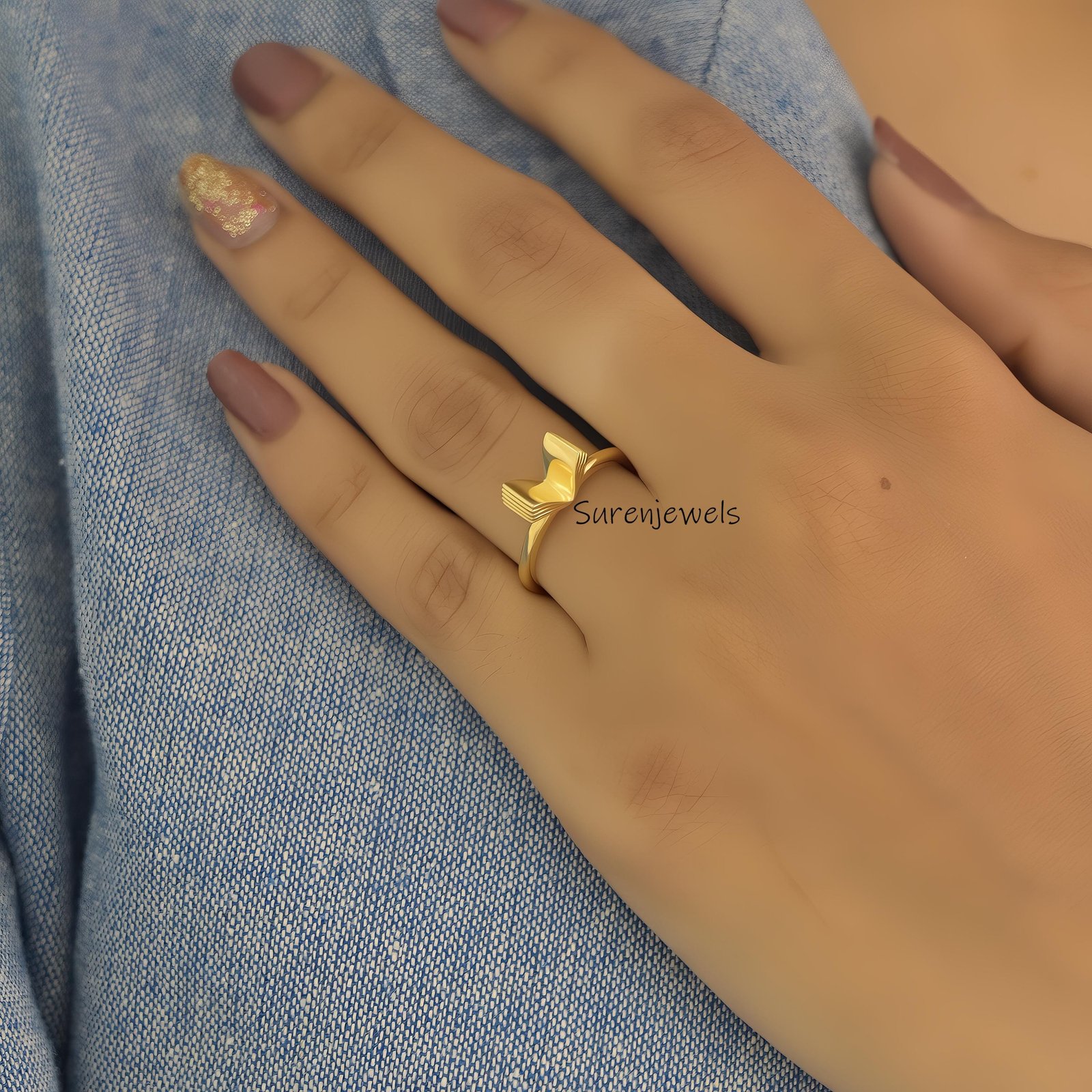 14k Yellow Gold Book Ring: Minimalist Book Lover Jewelry - View 3 - Suren Jewels | SKU: SJR2900-SLNS-US-8 14k Yellow Gold Book Ring: Minimalist Book Lover Jewelry - View 3 - Suren Jewels | SKU: SJR2900-SLNS-US-8