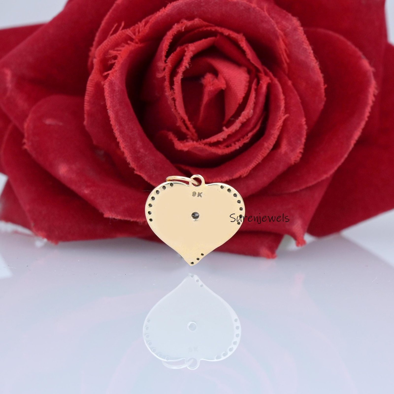 25mm 14K Gold Fluted Heart Pendant: Sunburst Charm - View 7 - Suren Jewels | SKU: SJP4391-9KYGDI-25M,SJP5208-SLYGCZ-25M,SJP55 25mm 14K Gold Fluted Heart Pendant: Sunburst Charm - View 7 - Suren Jewels | SKU: SJP4391-9KYGDI-25M,SJP5208-SLYGCZ-25M,SJP55