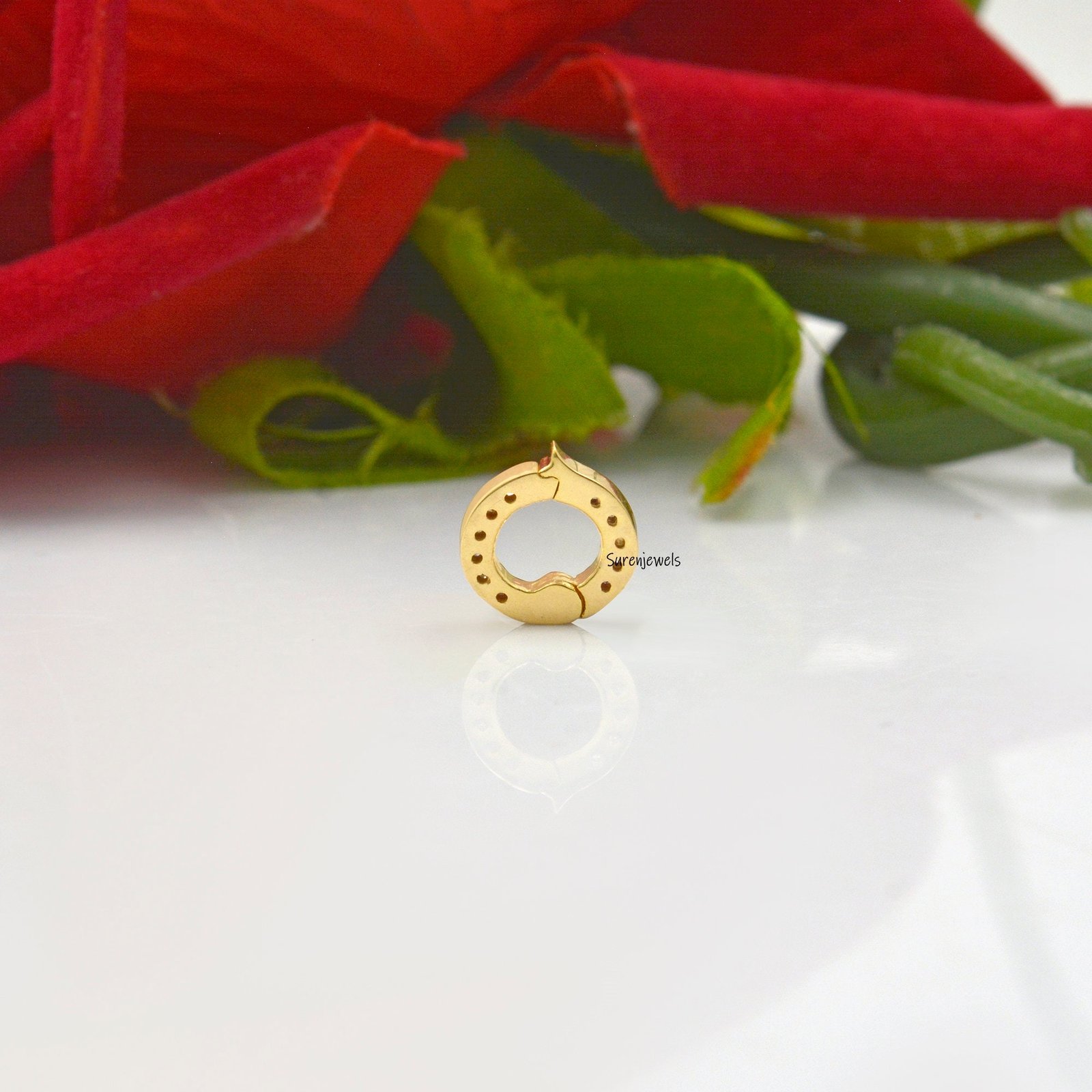 925 Silver Diamond Enhancer Lock Charm: Handmade Necklace Jewelry - View 7 - Suren Jewels | SKU: SJP943-SLYGDI 925 Silver Diamond Enhancer Lock Charm: Handmade Necklace Jewelry - View 7 - Suren Jewels | SKU: SJP943-SLYGDI