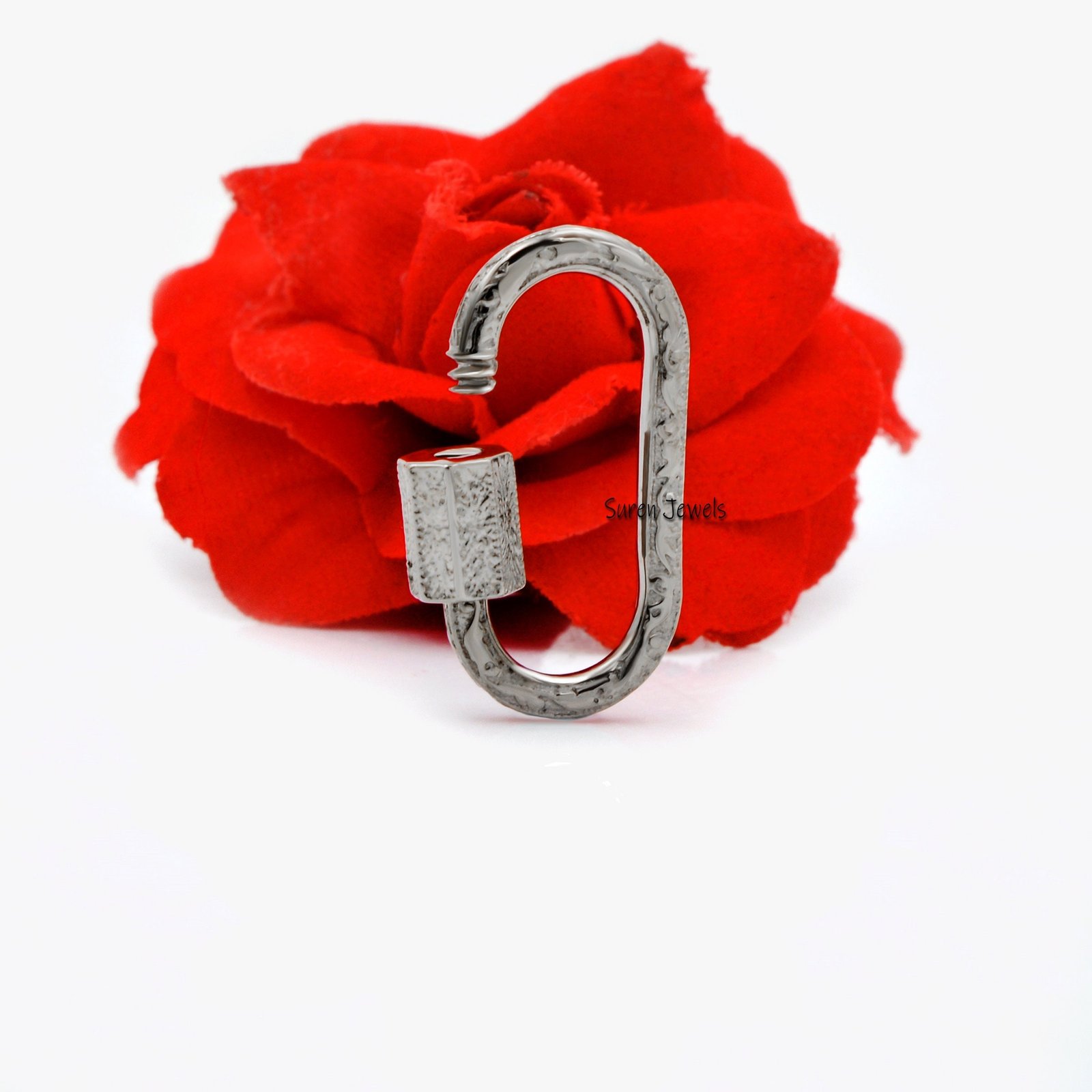 925 Silver Engraved Carabiner Lock: Designer Pendant - View 6 - Suren Jewels | SKU: SJC108-SLYG-50M 925 Silver Engraved Carabiner Lock: Designer Pendant - View 6 - Suren Jewels | SKU: SJC108-SLYG-50M