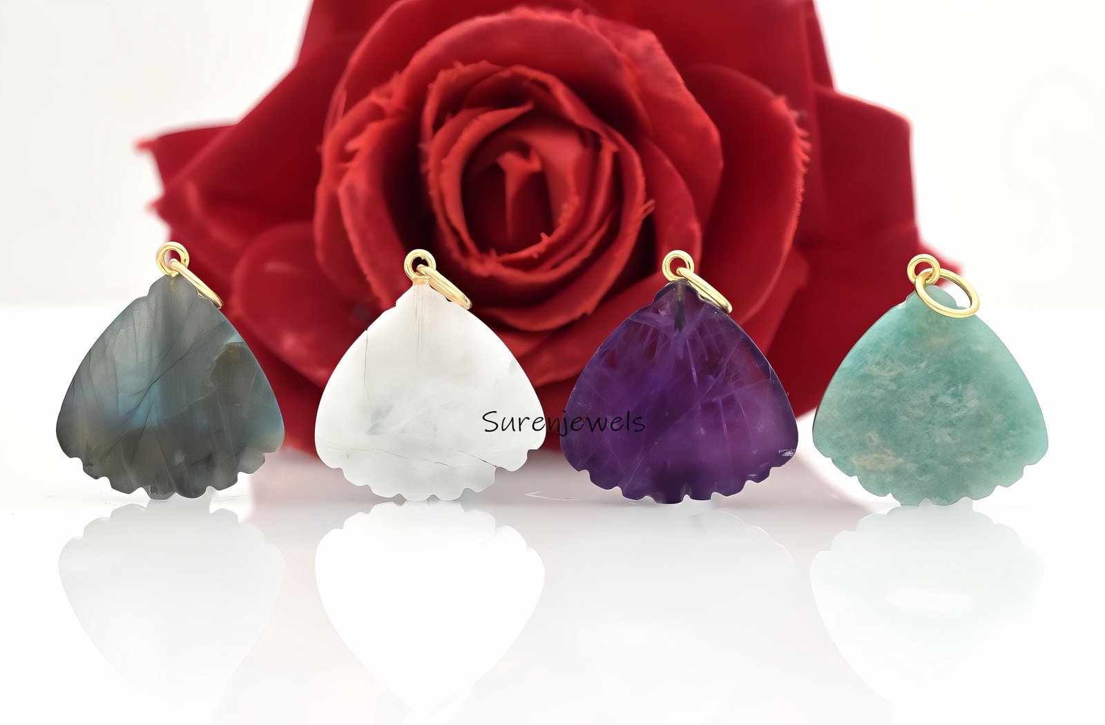 925 Silver Gemstone Shell Pendant: Hand Carved Charm - View 3 - Suren Jewels | SKU: SJP1497 925 Silver Gemstone Shell Pendant: Hand Carved Charm - View 3 - Suren Jewels | SKU: SJP1497