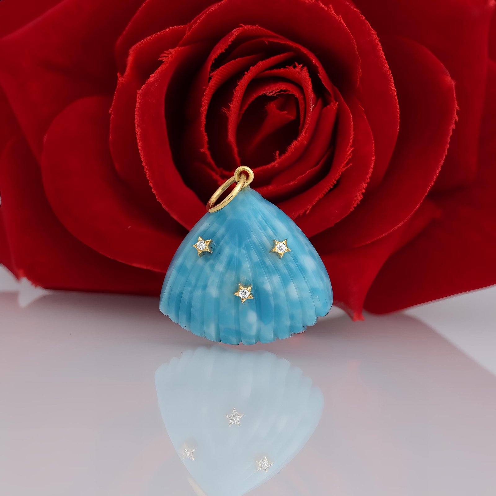 925 Silver Gemstone Shell Pendant: Hand Carved Charm - View 4 - Suren Jewels | SKU: SJP1497 925 Silver Gemstone Shell Pendant: Hand Carved Charm - View 4 - Suren Jewels | SKU: SJP1497