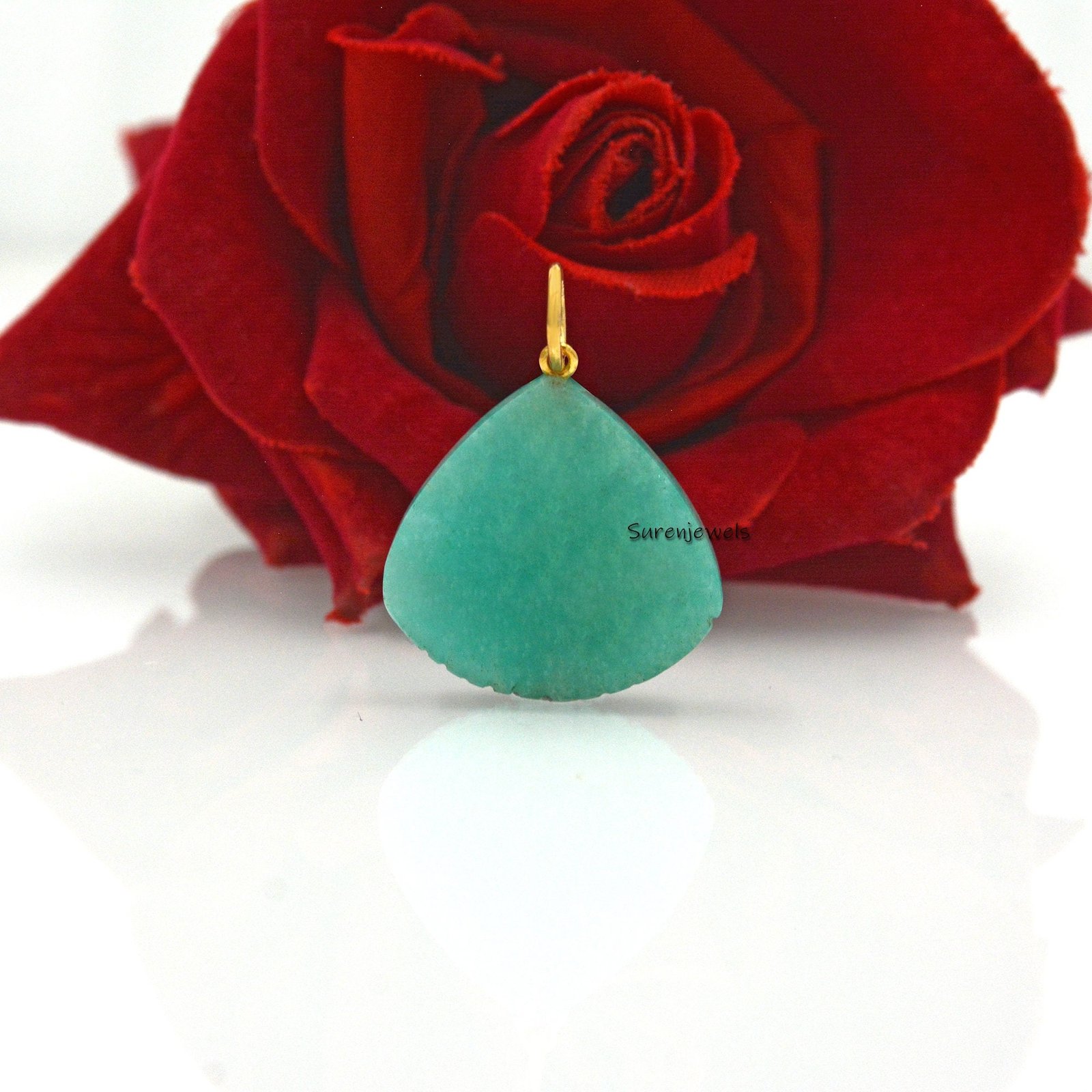 925 Silver Gemstone Shell Pendant: Hand Carved Charm - View 7 - Suren Jewels | SKU: SJP1497 925 Silver Gemstone Shell Pendant: Hand Carved Charm - View 7 - Suren Jewels | SKU: SJP1497