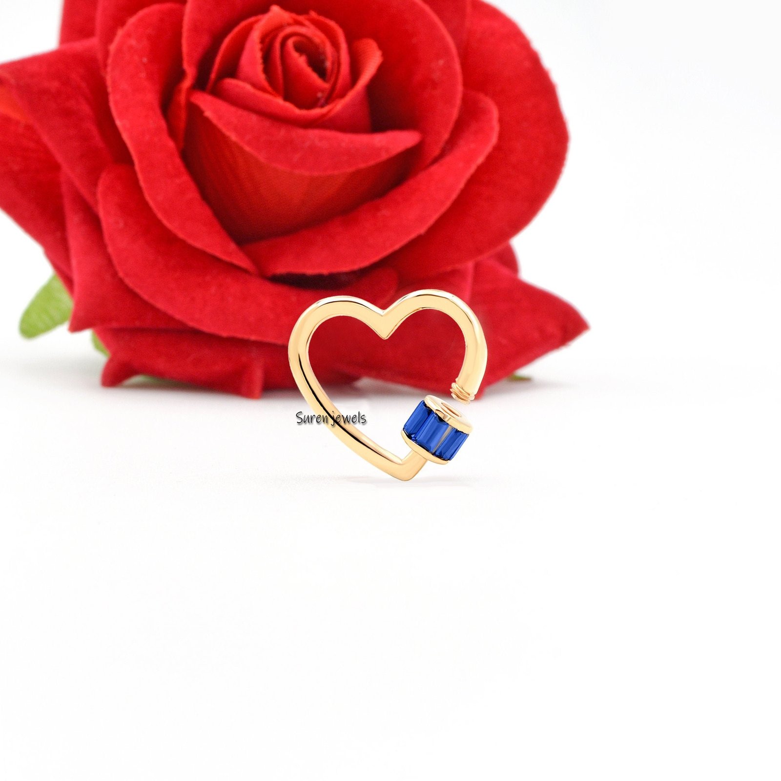 925 Silver Heart Carabiner Lock: Baguette Pendant, Designer Jewelry - View 2 - Suren Jewels | SKU: SJC14-14KYGBTTBSP-20M 925 Silver Heart Carabiner Lock: Baguette Pendant, Designer Jewelry - View 2 - Suren Jewels | SKU: SJC14-14KYGBTTBSP-20M