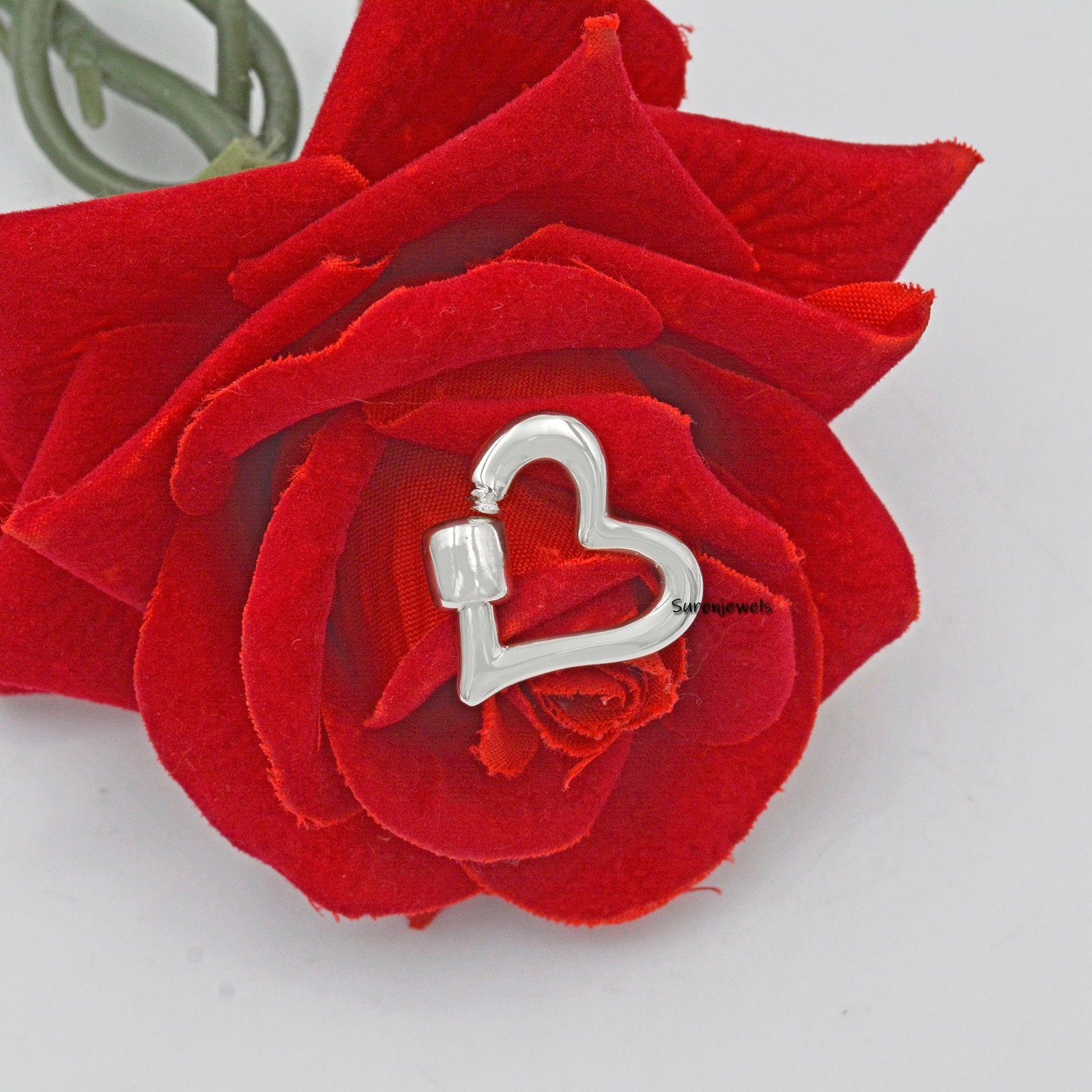 925 Silver Heart Carabiner Lock: DIY Necklace Pendant (22mm) - View 3 - Suren Jewels | SKU: SJC143-SLNS 925 Silver Heart Carabiner Lock: DIY Necklace Pendant (22mm) - View 3 - Suren Jewels | SKU: SJC143-SLNS